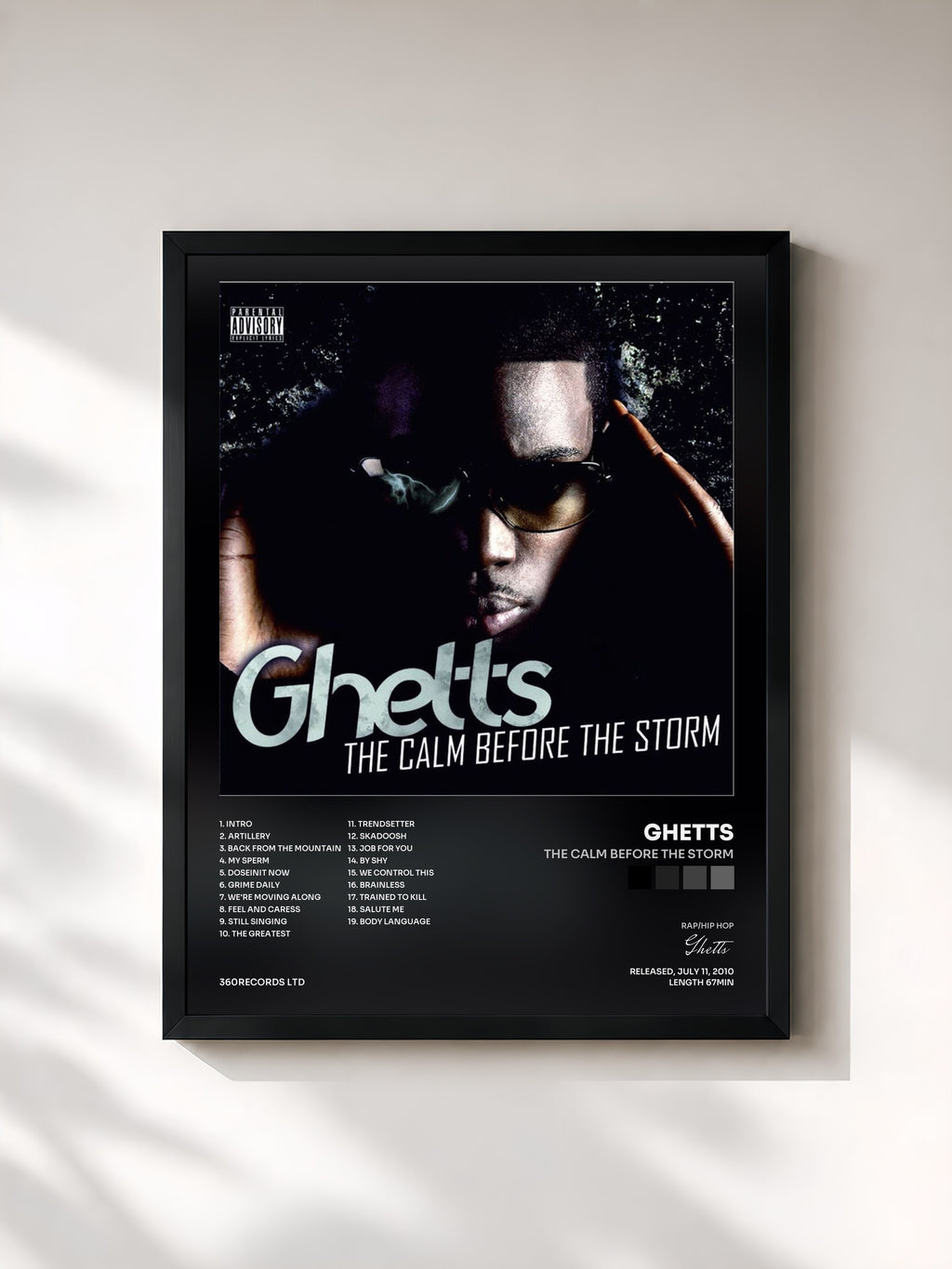 #noir Tableau de l'album The Calm Before The Storm de Ghetts, cadre noir, imprimé et encadré en France