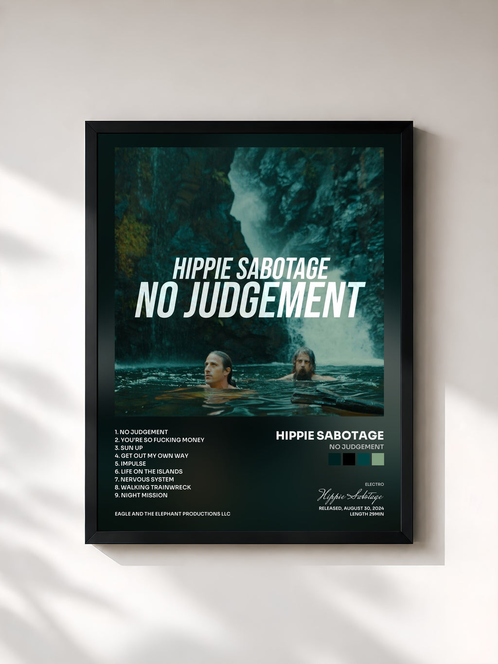#noir Tableau de l'album No Judgement de Hippie Sabotage, cadre noir, imprimé et encadré en France