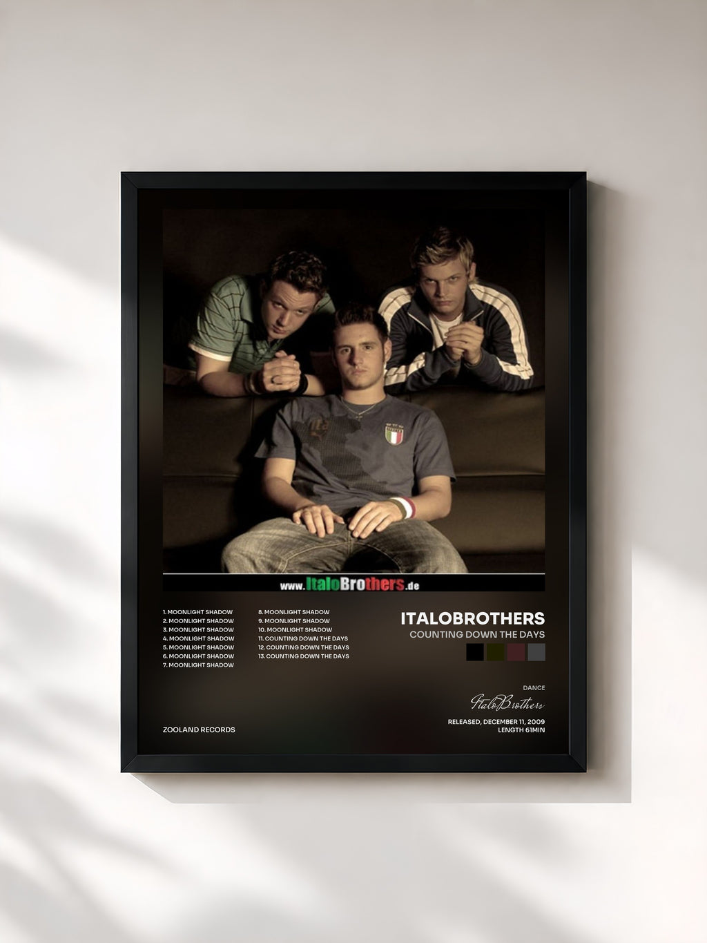 #noir Tableau de l'album Counting Down The Days de ItaloBrothers, cadre noir, imprimé et encadré en France