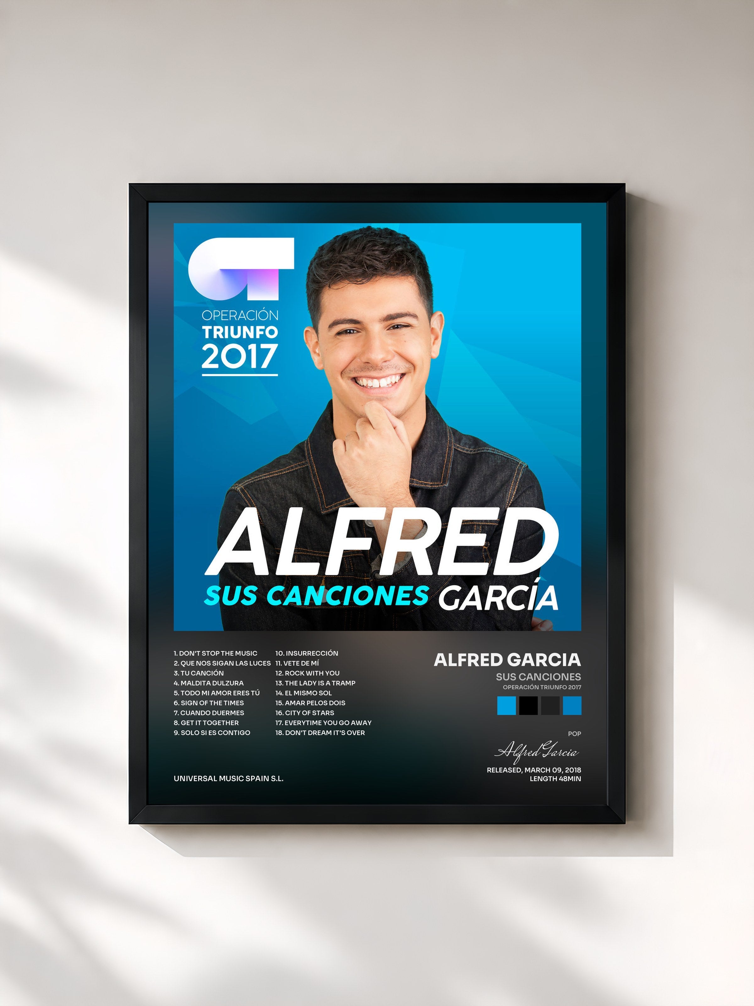 #noir Tableau de l'album Sus Canciones (Operación Triunfo 2017) de Alfred Garcia, cadre noir, imprimé et encadré en France