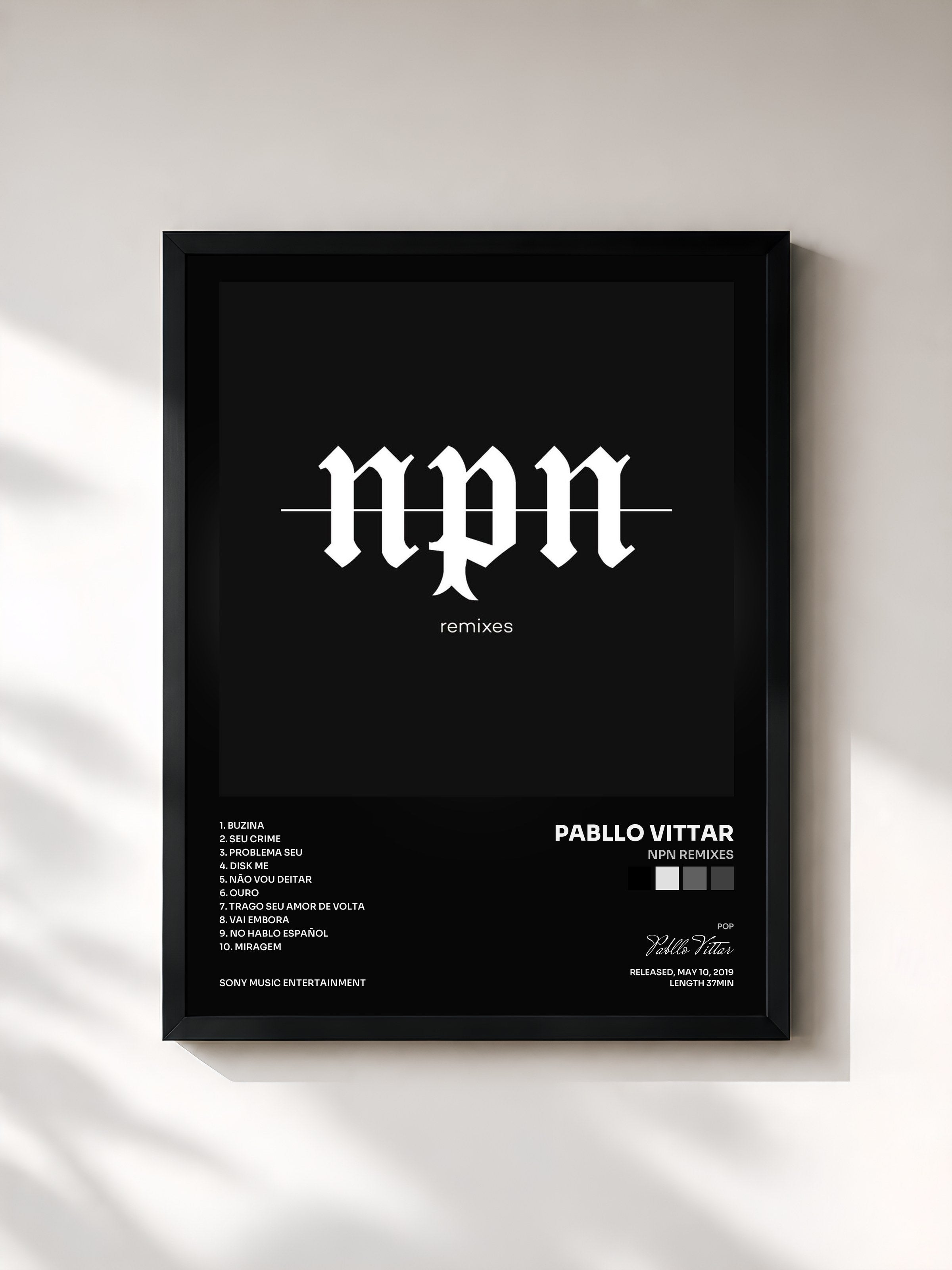 #noir Tableau de l'album NPN Remixes de Pabllo Vittar, cadre noir, imprimé et encadré en France