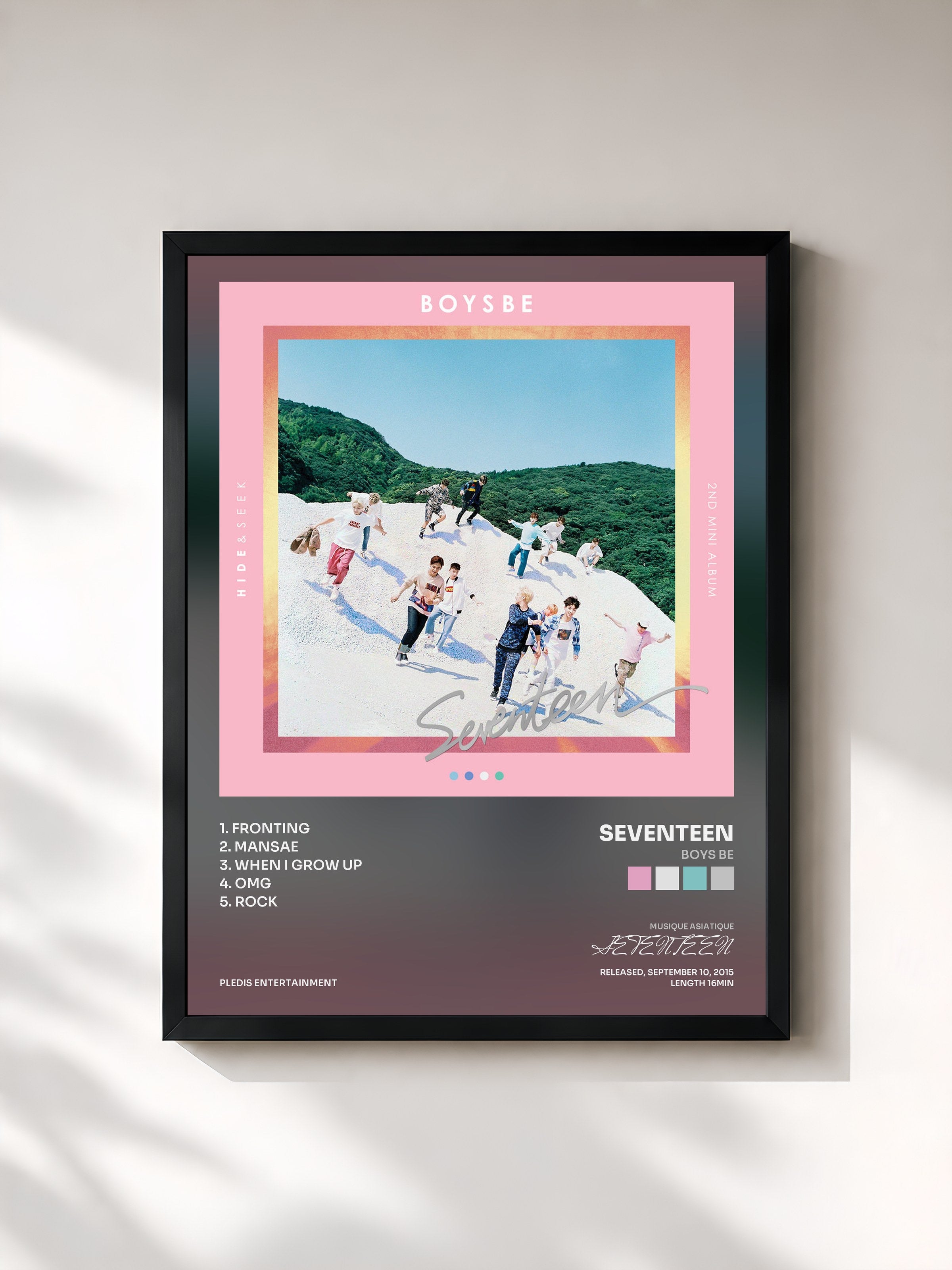 #noir Tableau de l'album BOYS BE de SEVENTEEN, cadre noir, imprimé et encadré en France