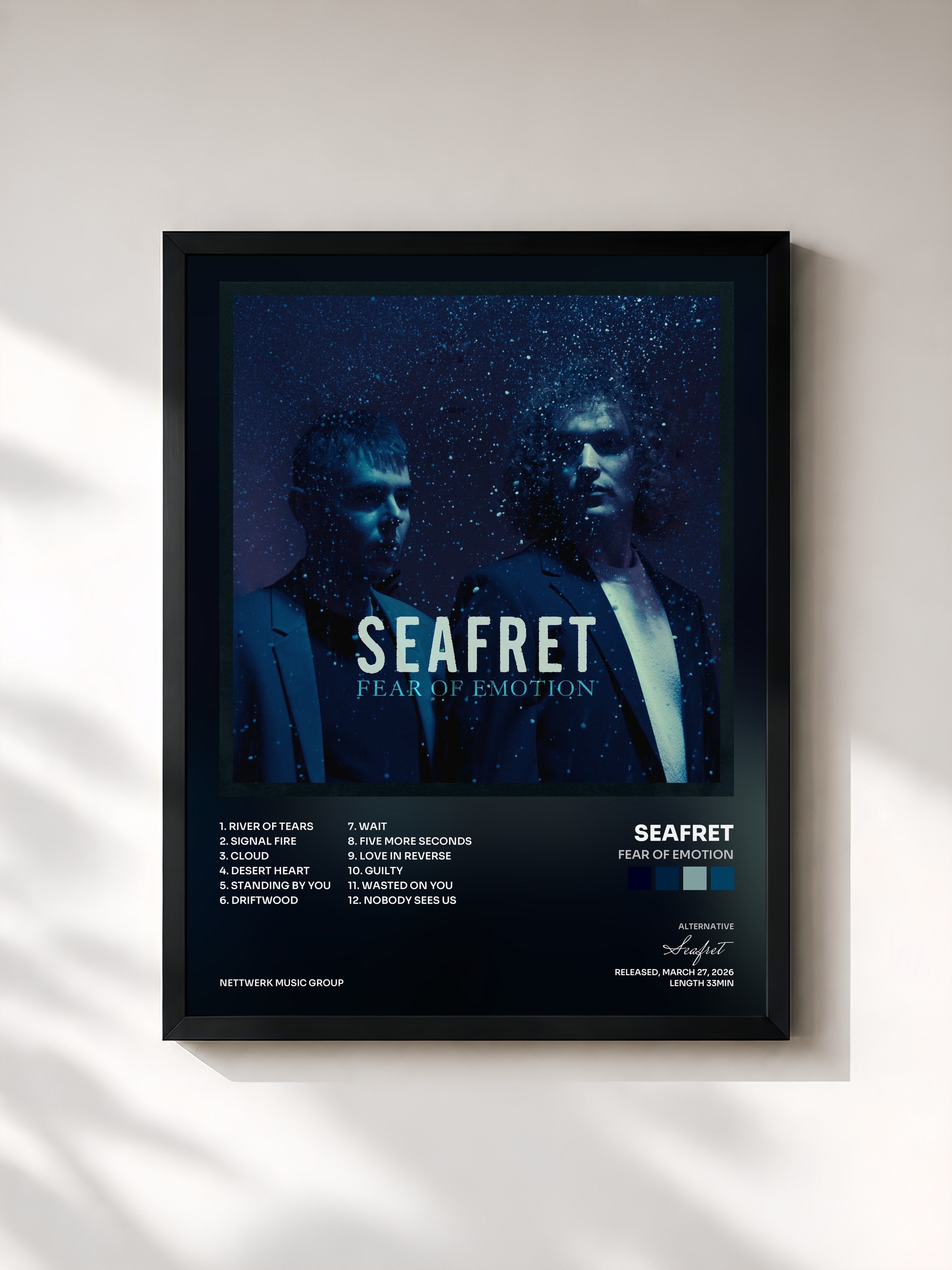 #noir Tableau de l'album Fear Of Emotion de Seafret, cadre noir, imprimé et encadré en France