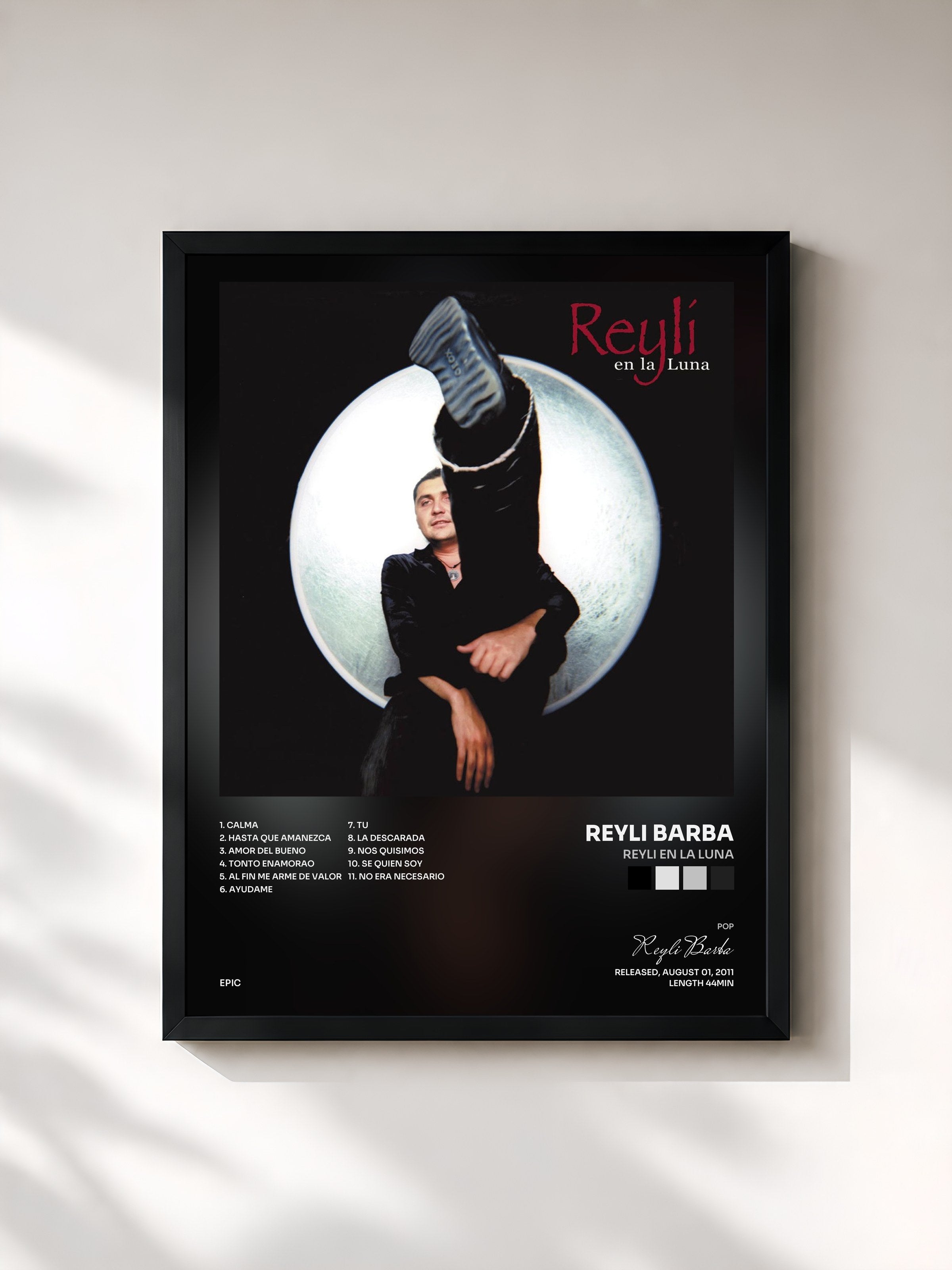 #noir Tableau de l'album Reyli En La Luna de Reyli Barba, cadre noir, imprimé et encadré en France