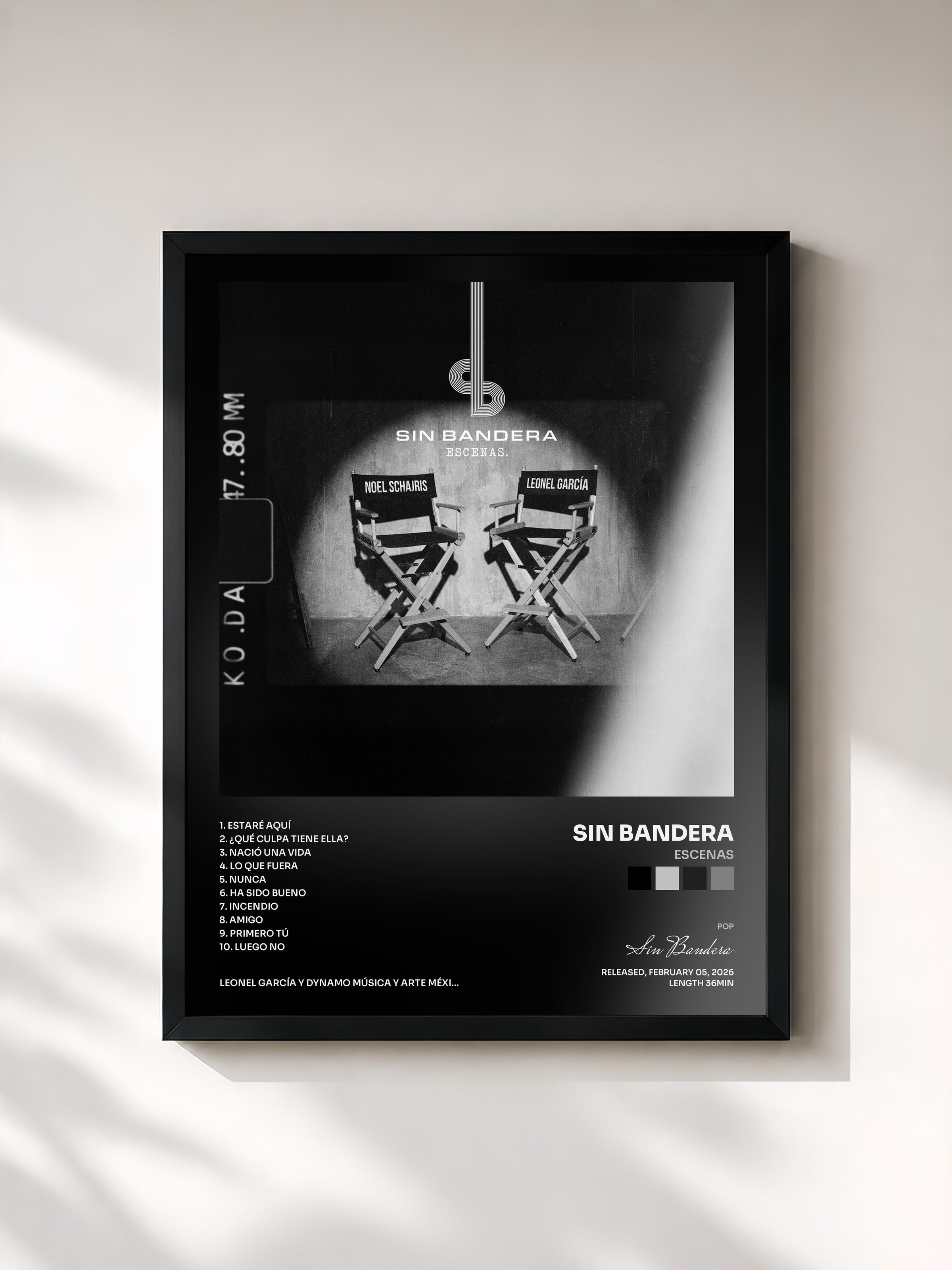 #noir Tableau de l'album ESCENAS de Sin Bandera, cadre noir, imprimé et encadré en France