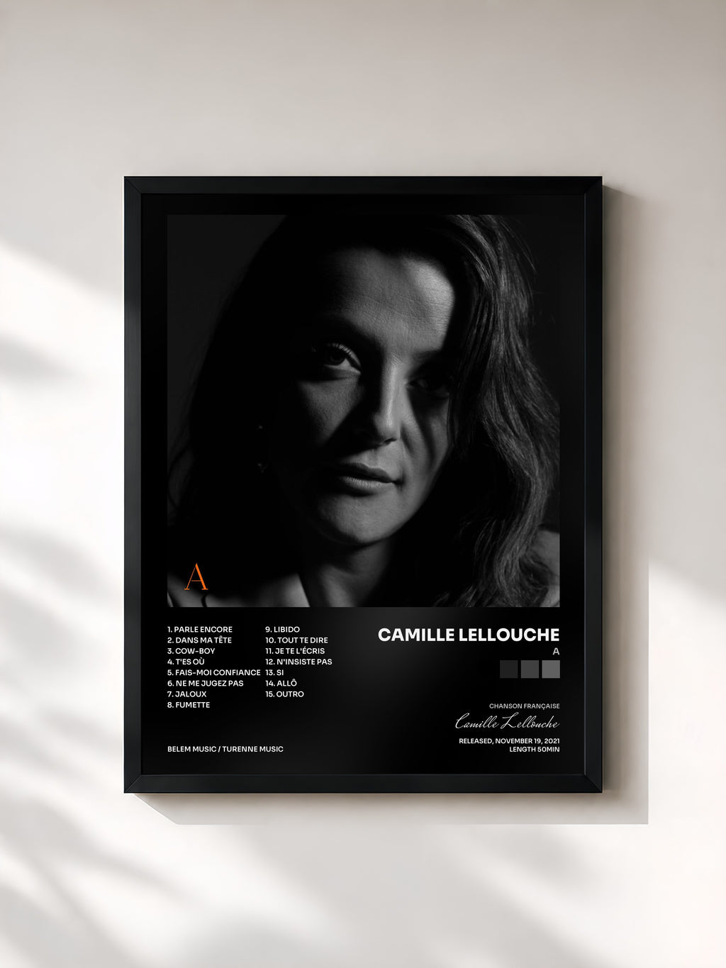 #noir Tableau de l'album A de Camille Lellouche, cadre noir, imprimé et encadré en France