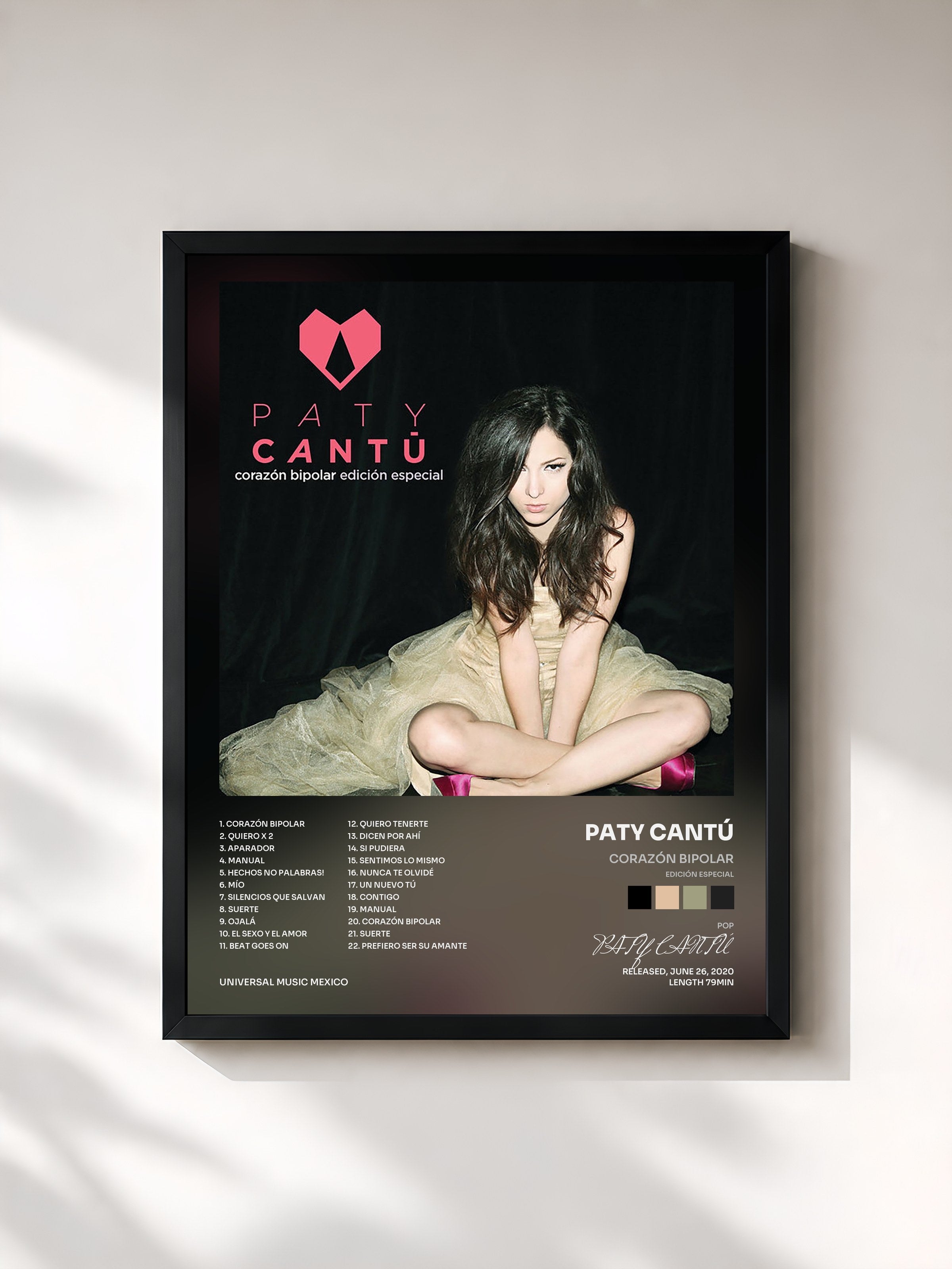 #noir Tableau de l'album Corazón Bipolar (Edición Especial) de PATY CANTÚ, cadre noir, imprimé et encadré en France