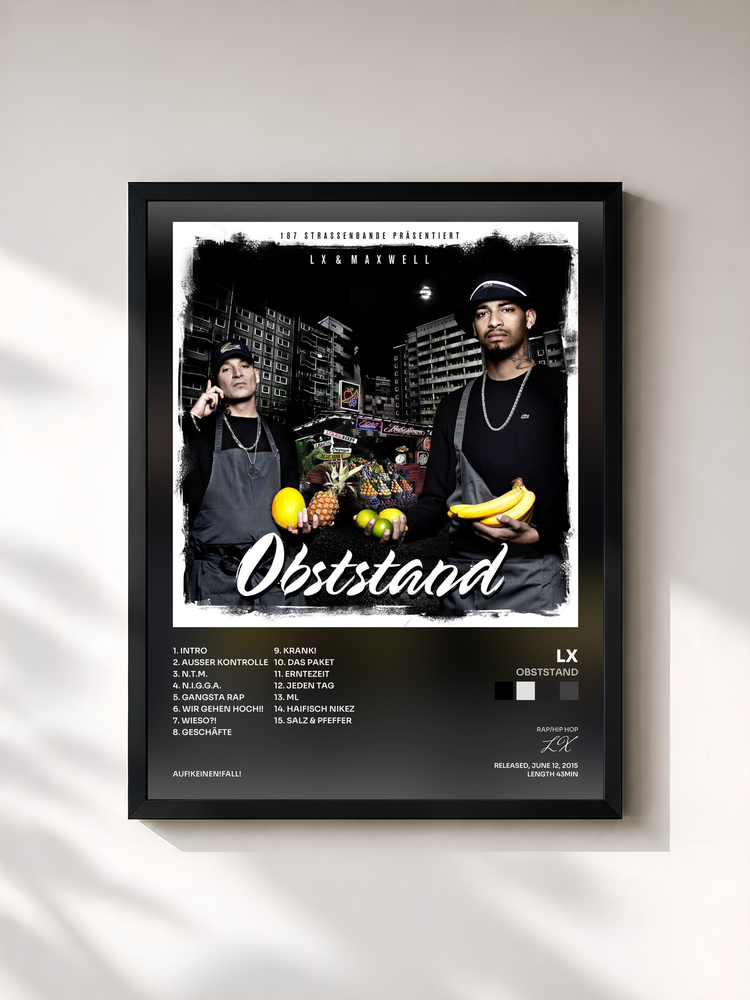 #noir Tableau de l'album Obststand de LX, cadre noir, imprimé et encadré en France