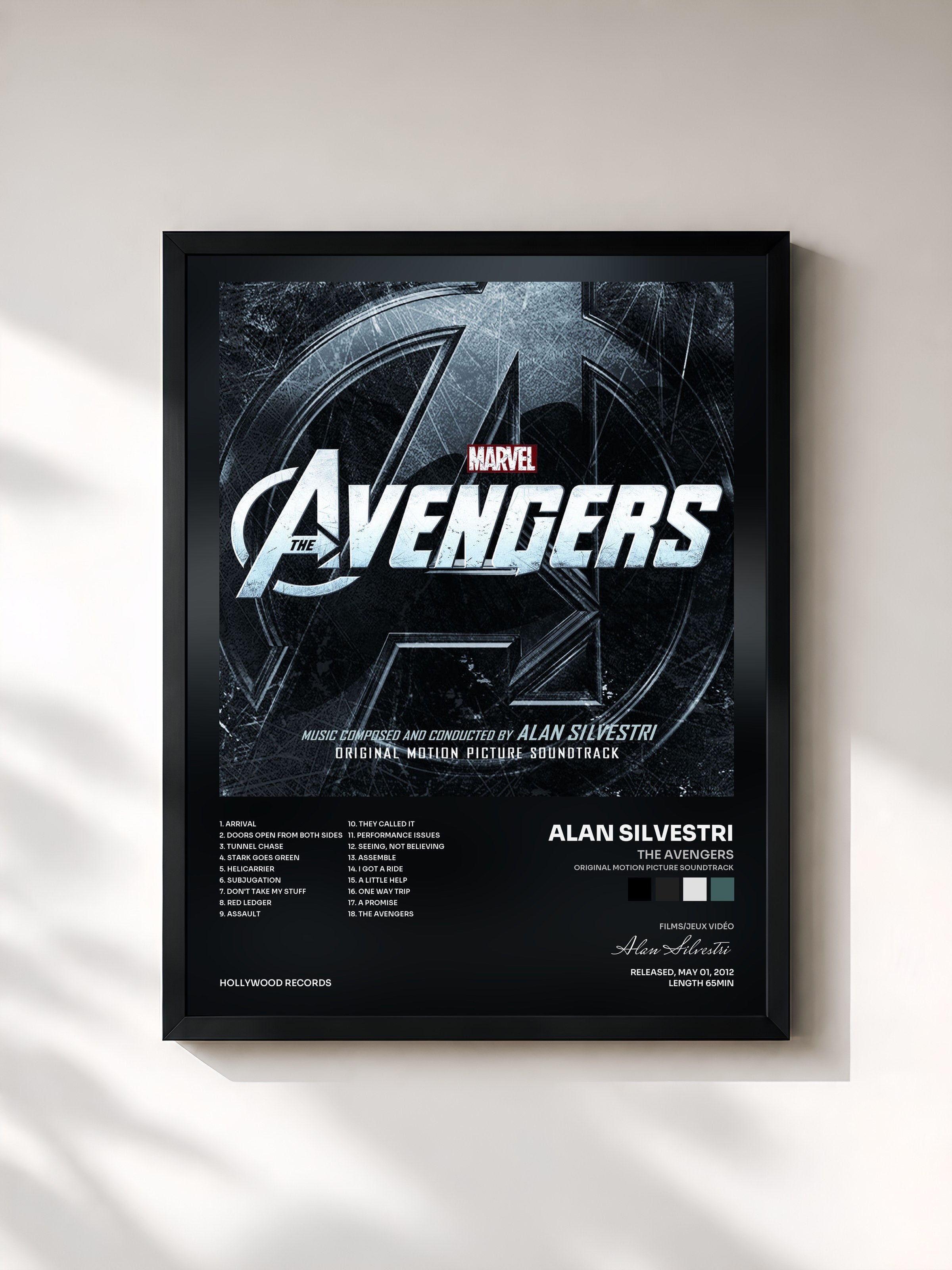 #noir Tableau de l'album The Avengers (Original Motion Picture Soundtrack) de Alan Silvestri, cadre noir, imprimé et encadré en France