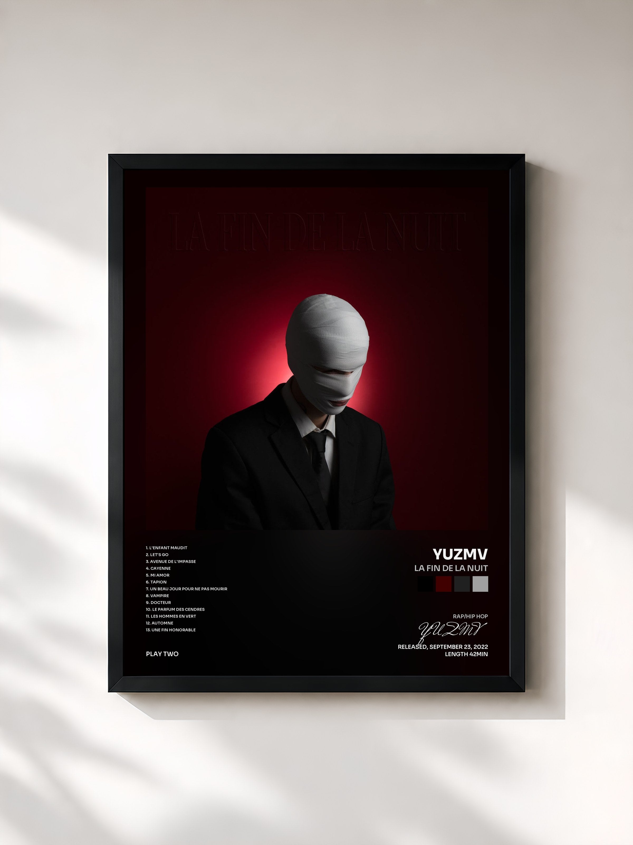 #noir Tableau de l'album La fin de la nuit de YUZMV, cadre noir, imprimé et encadré en France