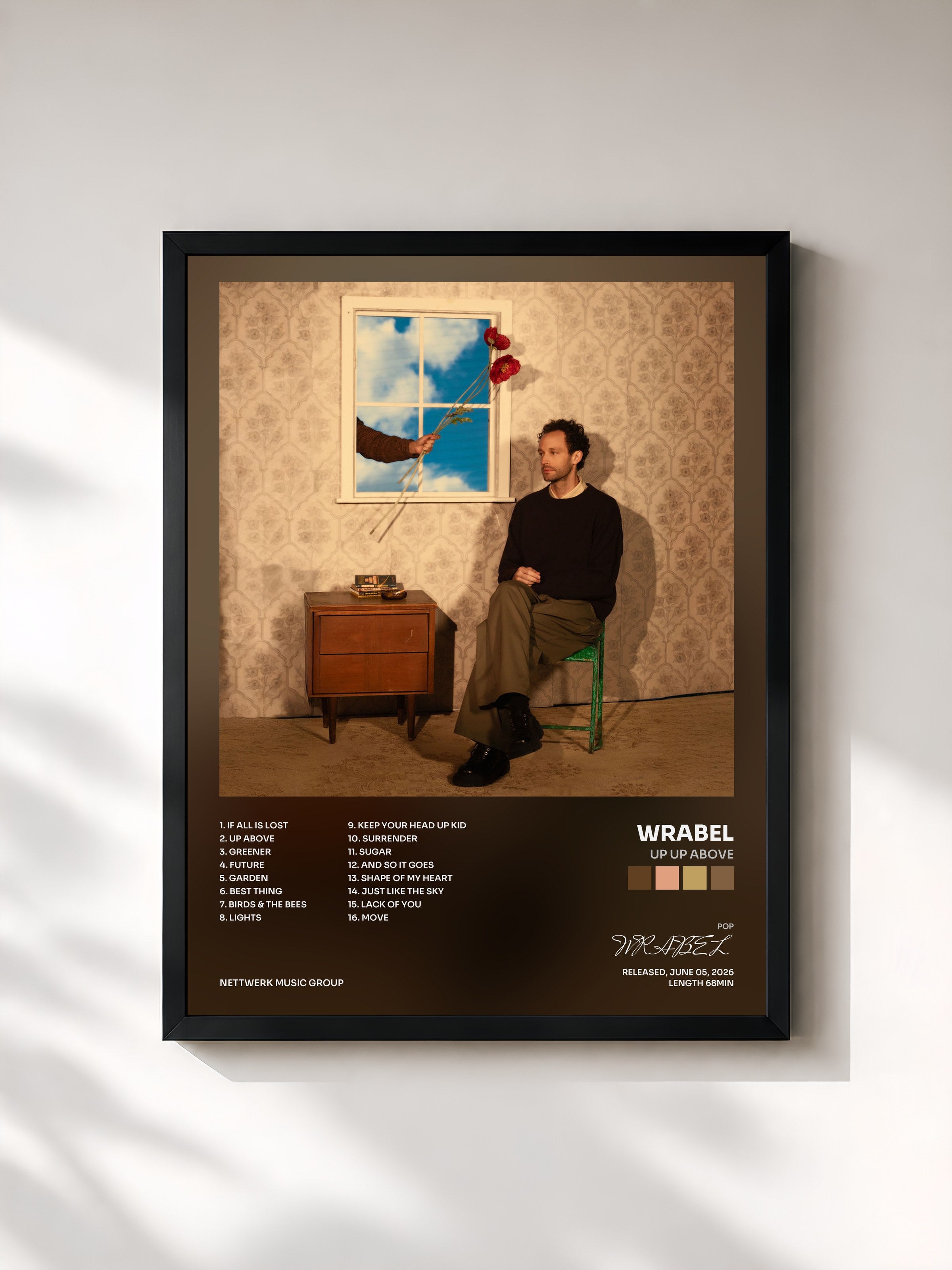 #noir Tableau de l'album up up above de WRABEL, cadre noir, imprimé et encadré en France