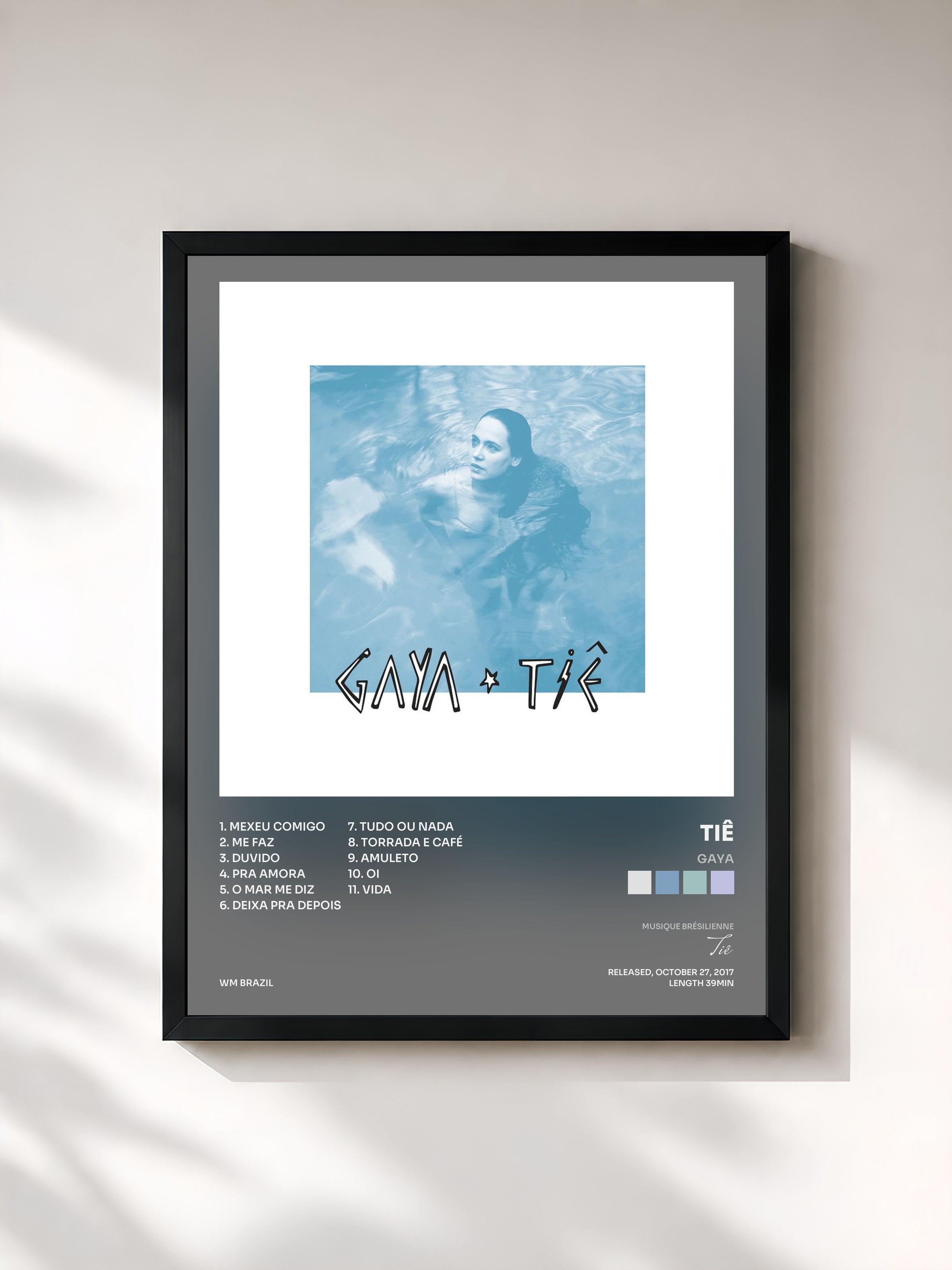 #noir Tableau de l'album Gaya de Tiê, cadre noir, imprimé et encadré en France