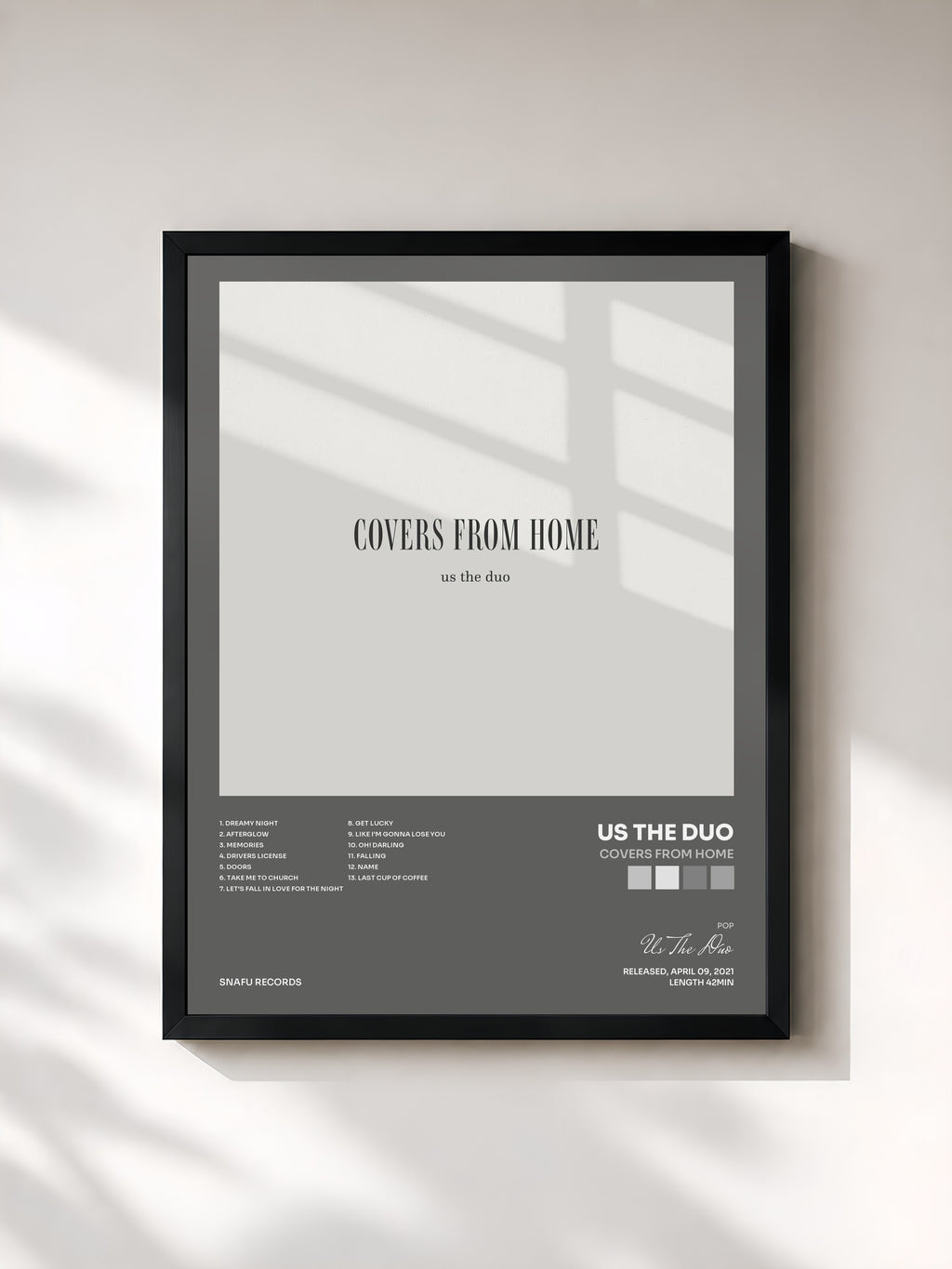 #noir Tableau de l'album Covers from Home de Us The Duo, cadre noir, imprimé et encadré en France