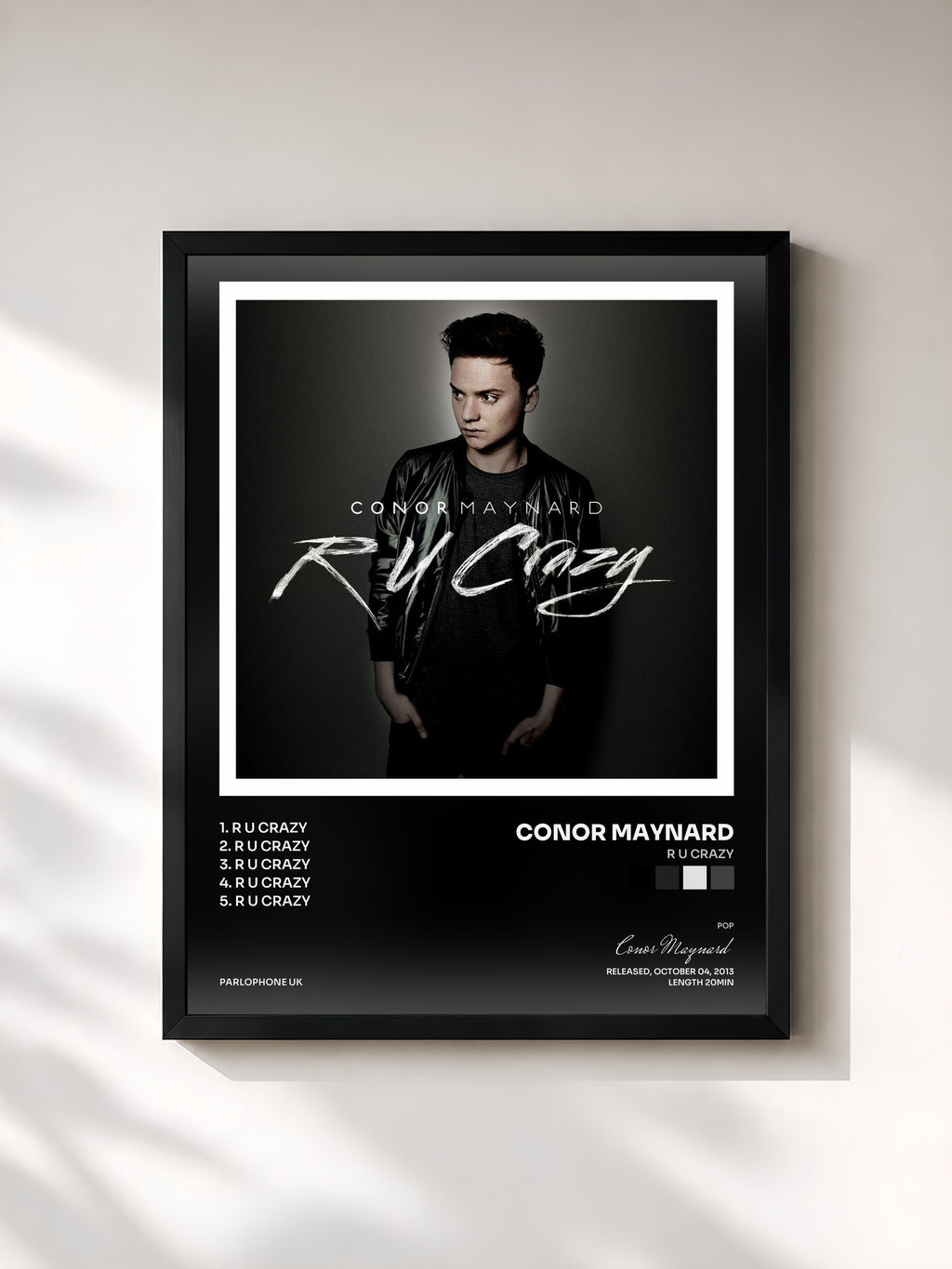 #noir Tableau de l'album R U Crazy de Conor Maynard, cadre noir, imprimé et encadré en France