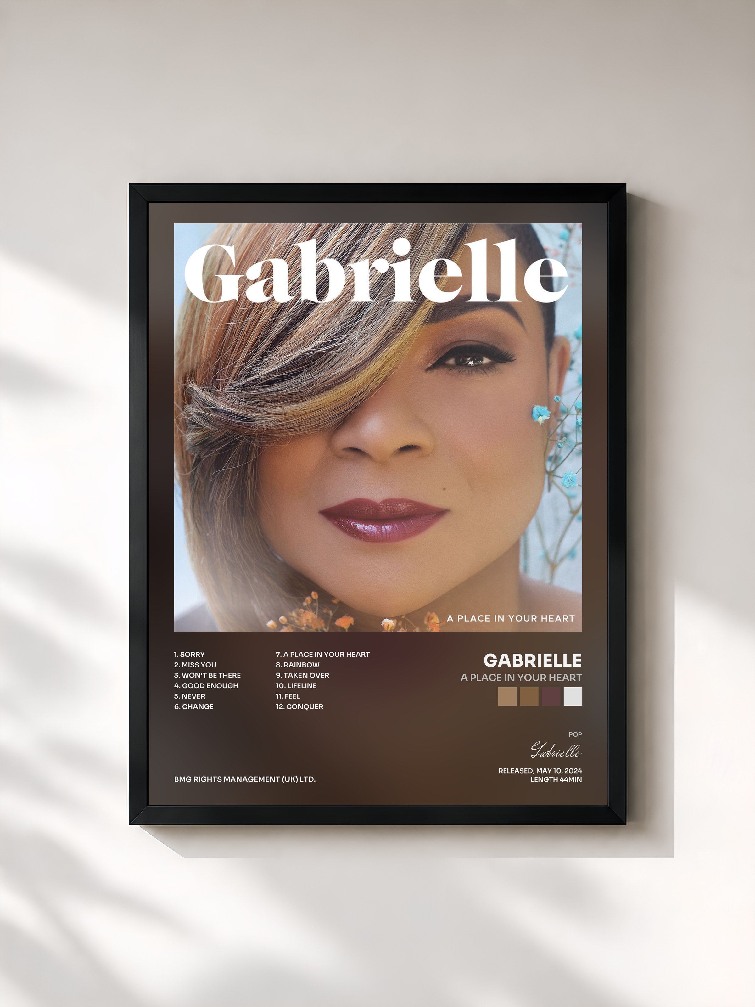 #noir Tableau de l'album A Place In Your Heart de Gabrielle, cadre noir, imprimé et encadré en France