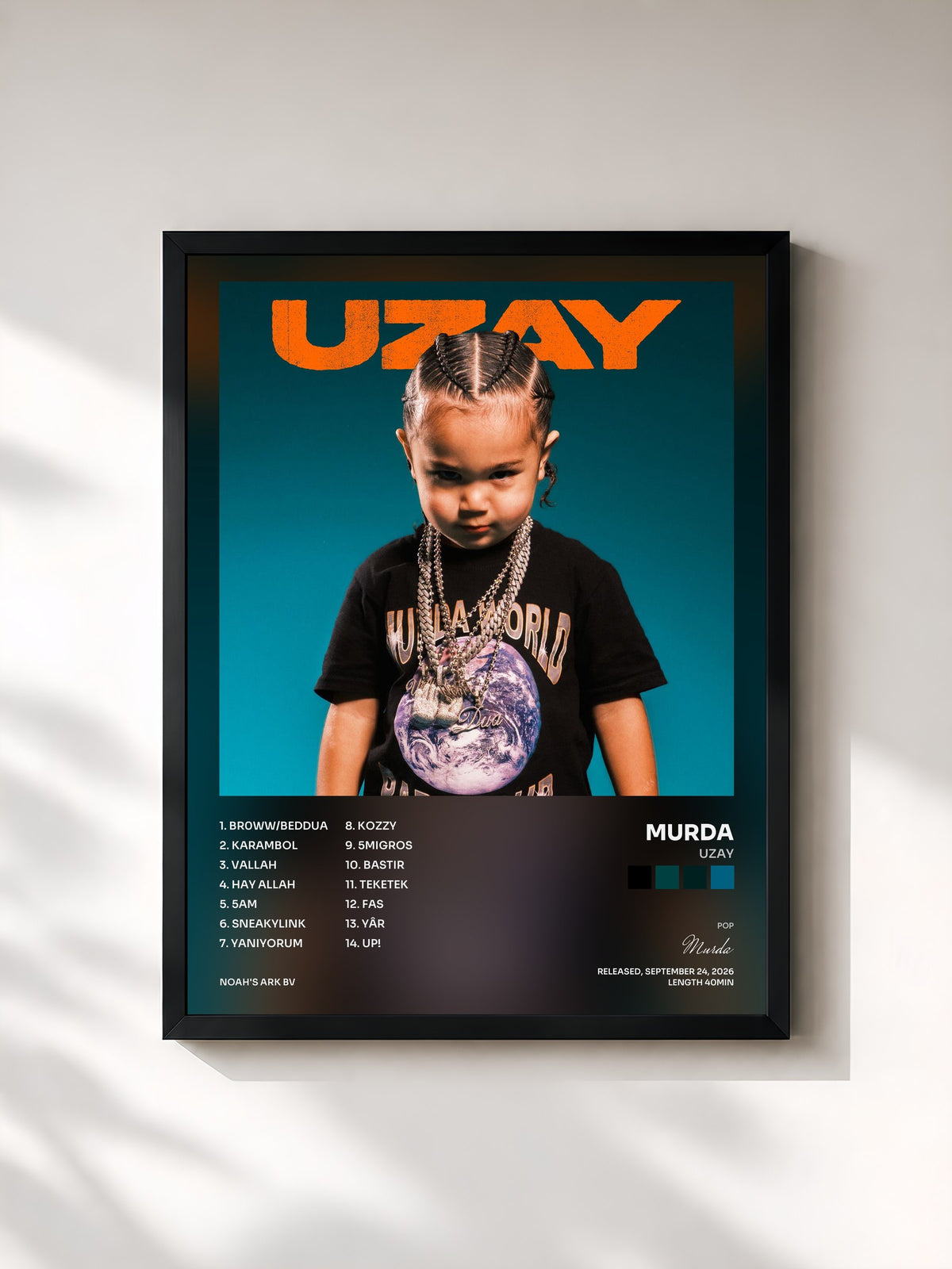 #noir Tableau de l'album UZAY de Murda, cadre noir, imprimé et encadré en France