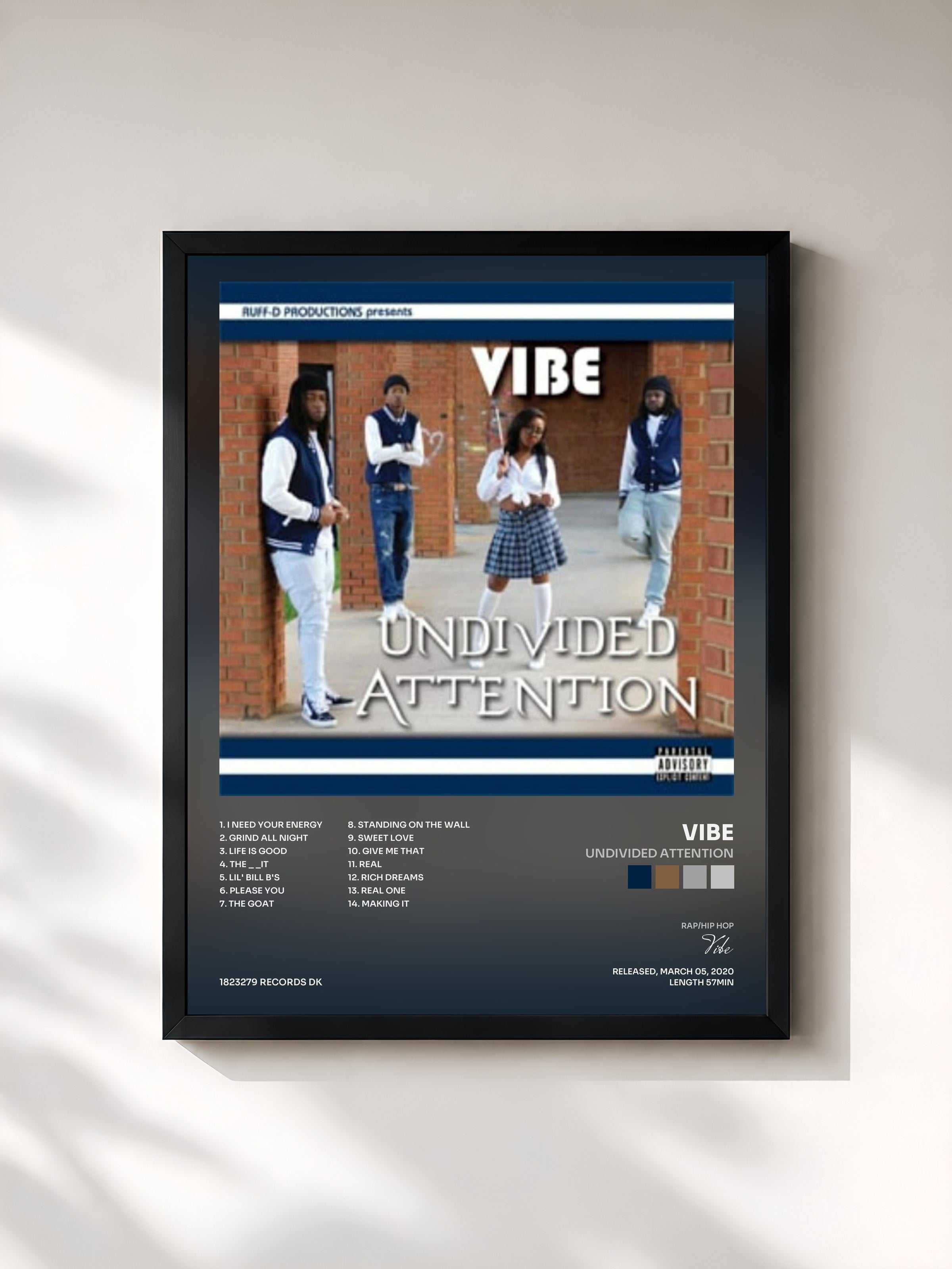 #noir Tableau de l'album Undivided Attention de Vibe, cadre noir, imprimé et encadré en France