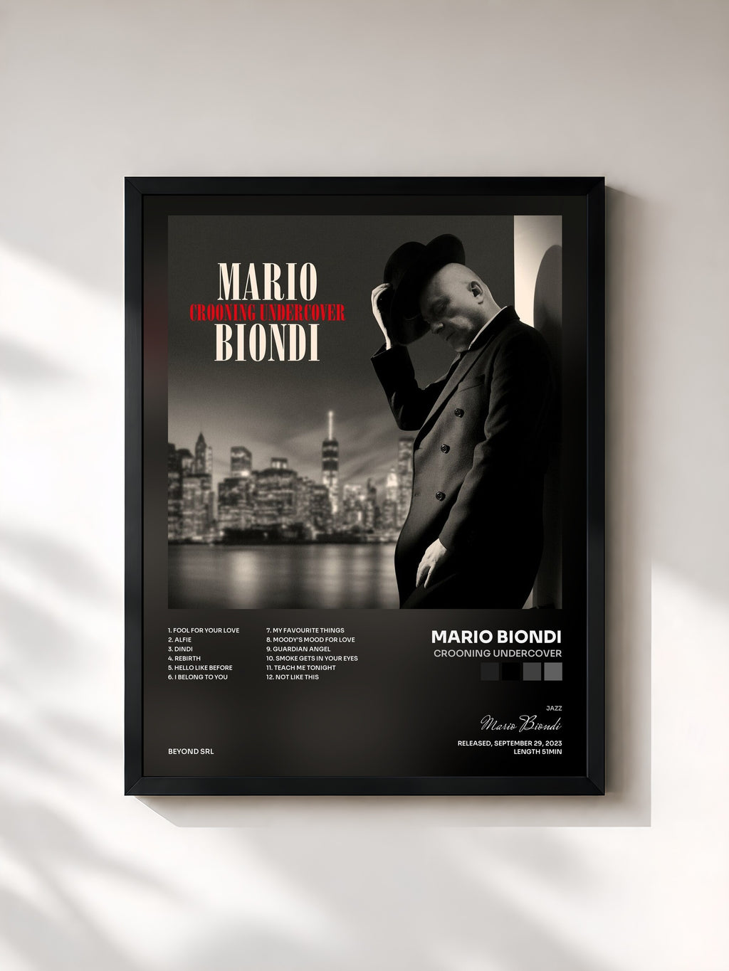 #noir Tableau de l'album Crooning Undercover de Mario Biondi, cadre noir, imprimé et encadré en France