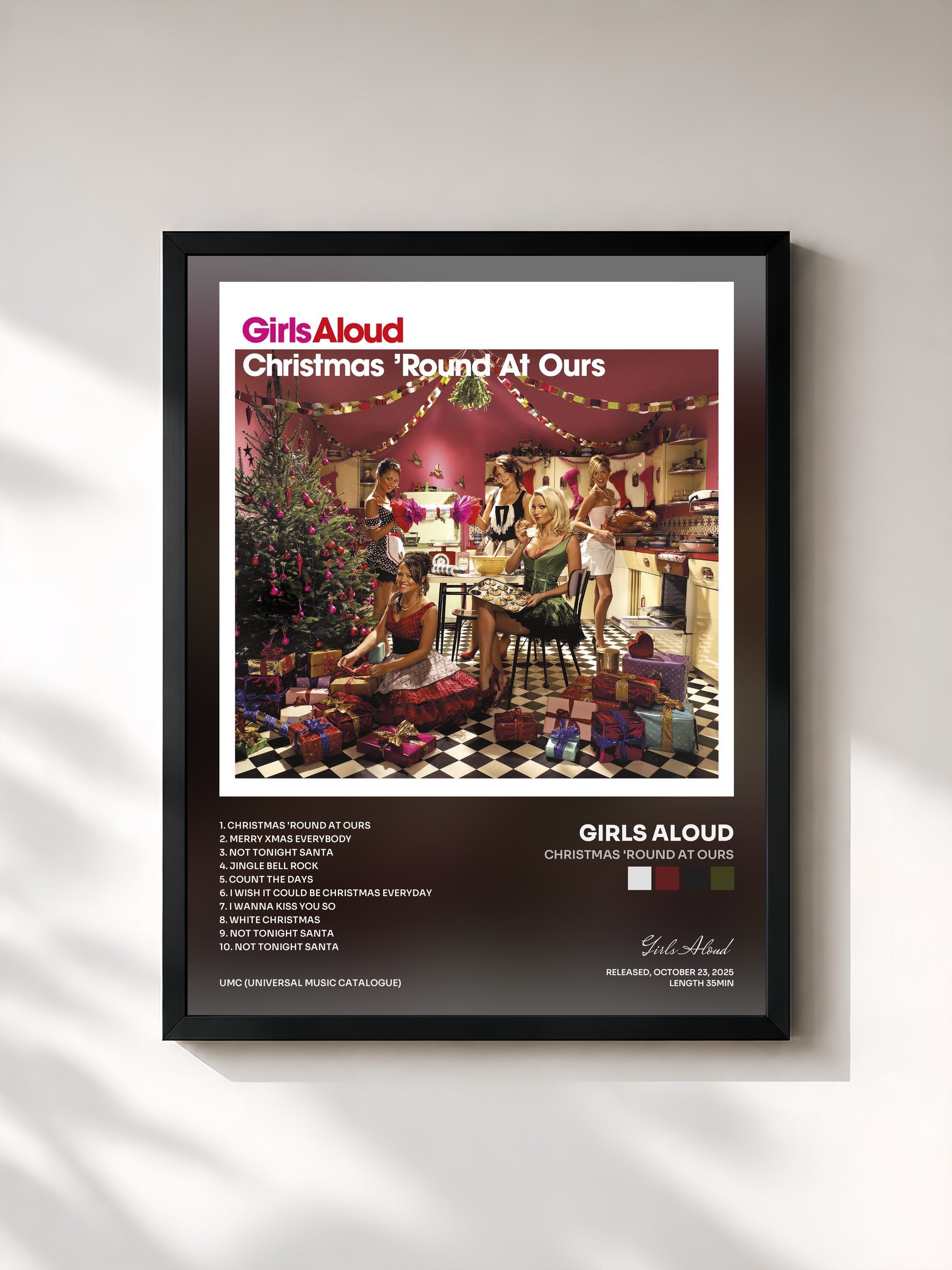 #noir Tableau de l'album Christmas 'Round At Ours de Girls Aloud, cadre noir, imprimé et encadré en France