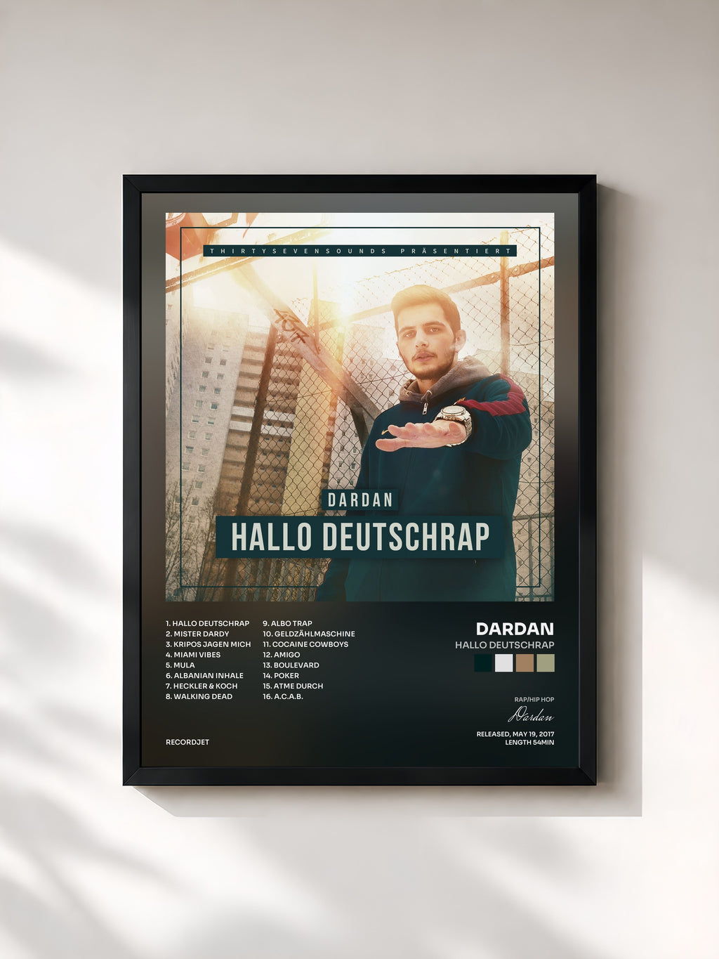 #noir Tableau de l'album Hallo Deutschrap de Dardan, cadre noir, imprimé et encadré en France