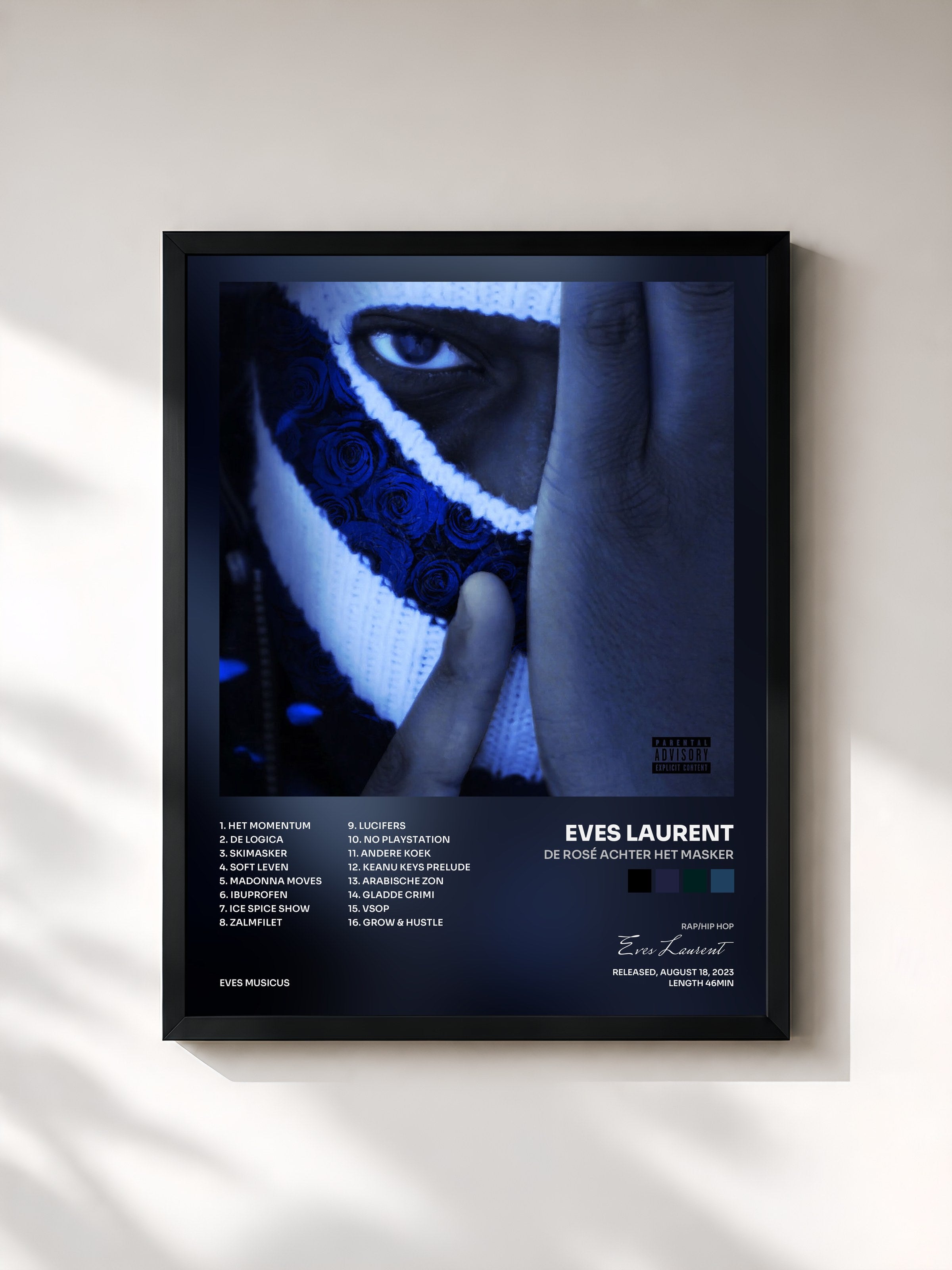#noir Tableau de l'album DE ROSÉ ACHTER HET MASKER de Eves Laurent, cadre noir, imprimé et encadré en France