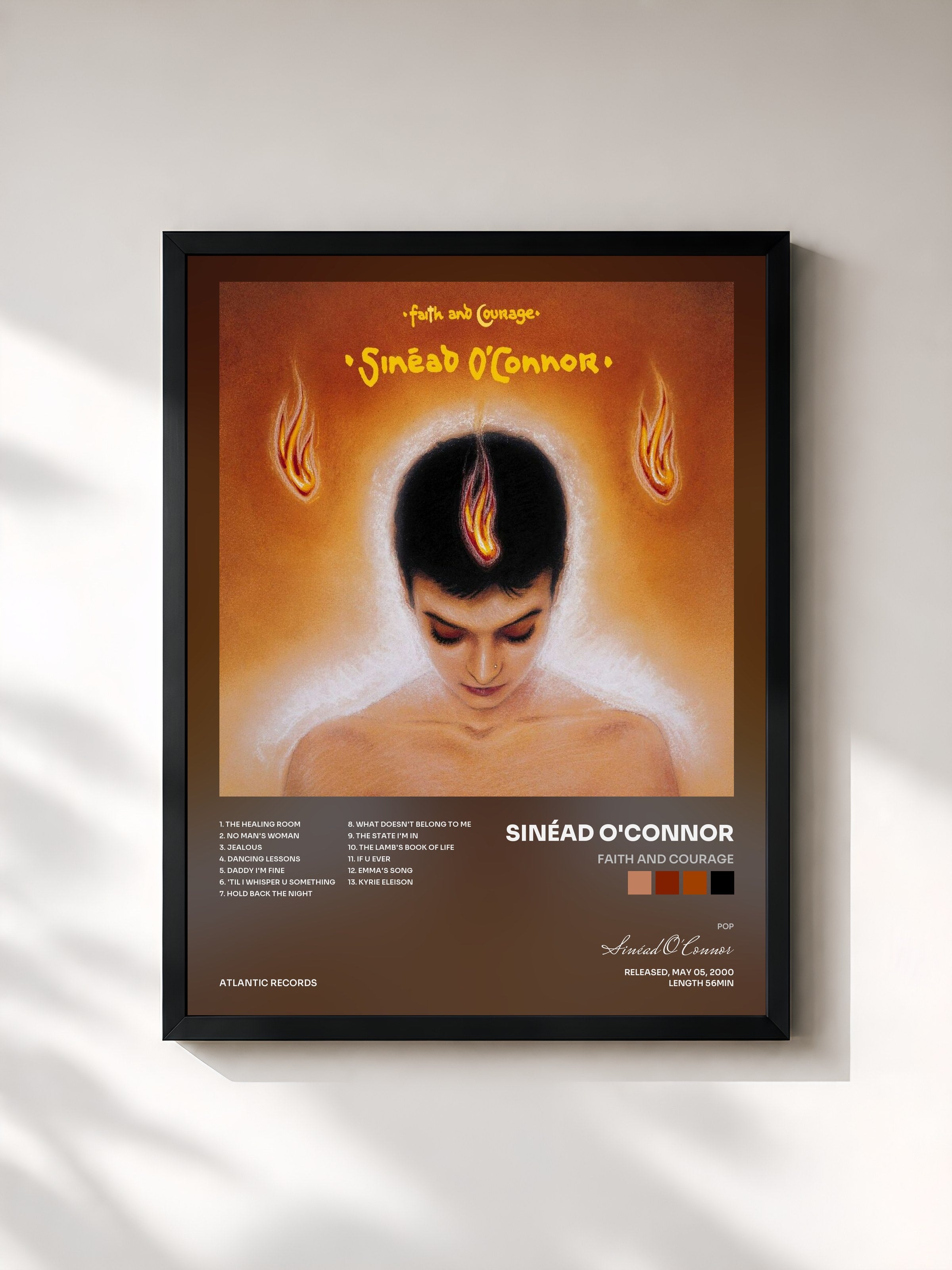 #noir Tableau de l'album Faith and Courage de Sinéad O'Connor, cadre noir, imprimé et encadré en France