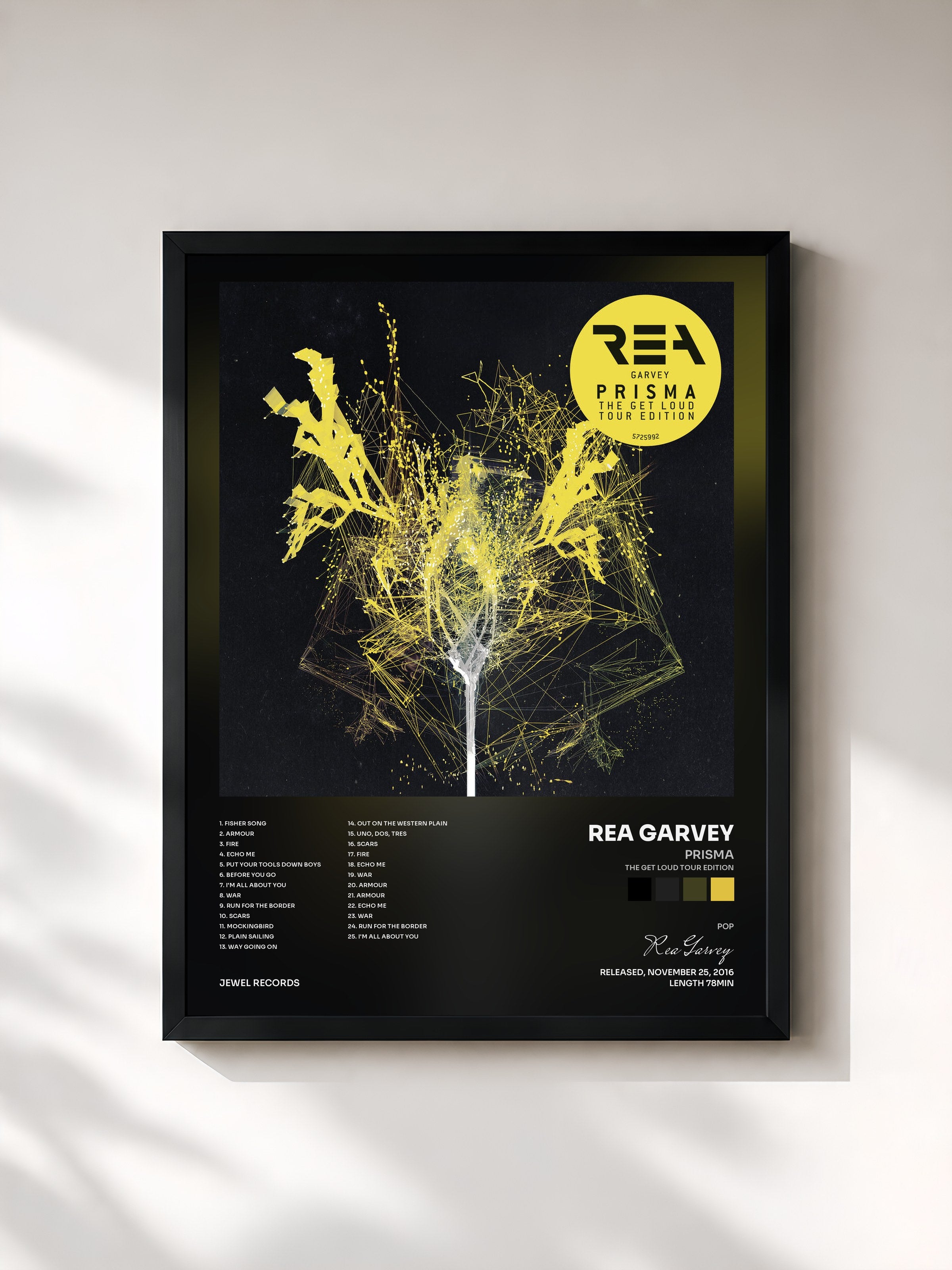 #noir Tableau de l'album Prisma (The Get Loud Tour Edition) de Rea Garvey, cadre noir, imprimé et encadré en France
