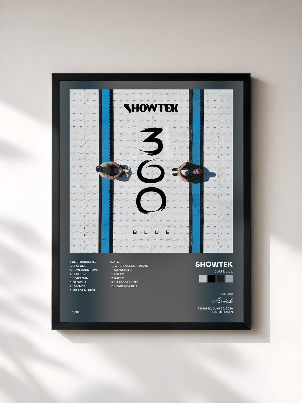 #noir Tableau de l'album 360 Blue de Showtek, cadre noir, imprimé et encadré en France