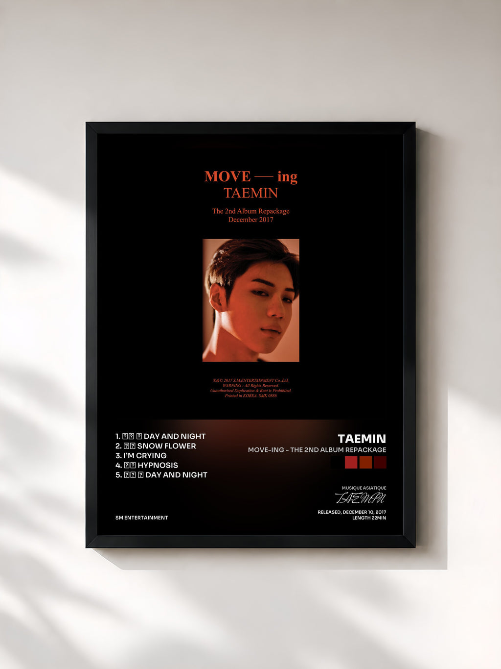 #noir Tableau de l'album MOVE-ing - The 2nd Album Repackage de TAEMIN, cadre noir, imprimé et encadré en France