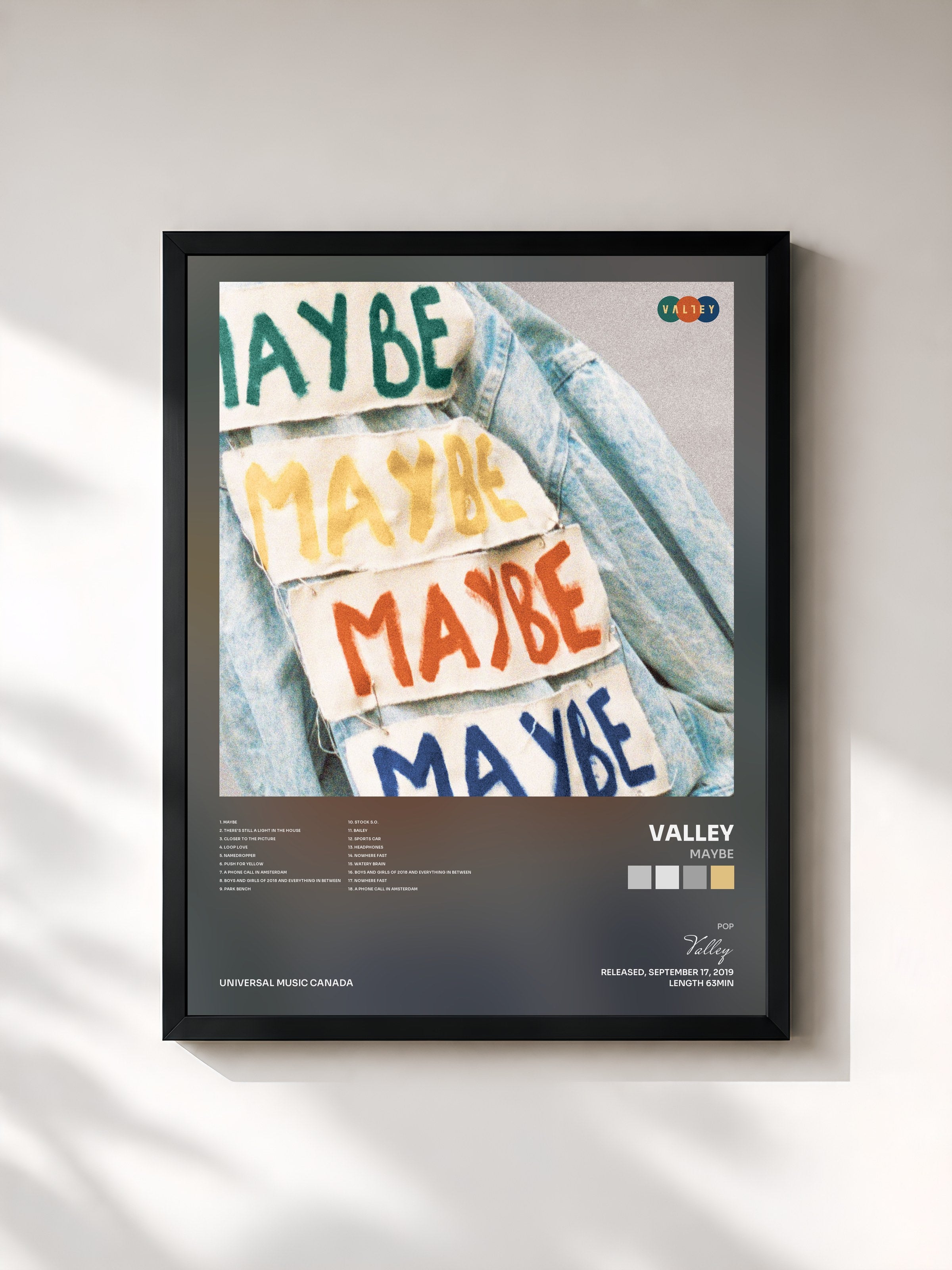 #noir Tableau de l'album MAYBE de Valley, cadre noir, imprimé et encadré en France