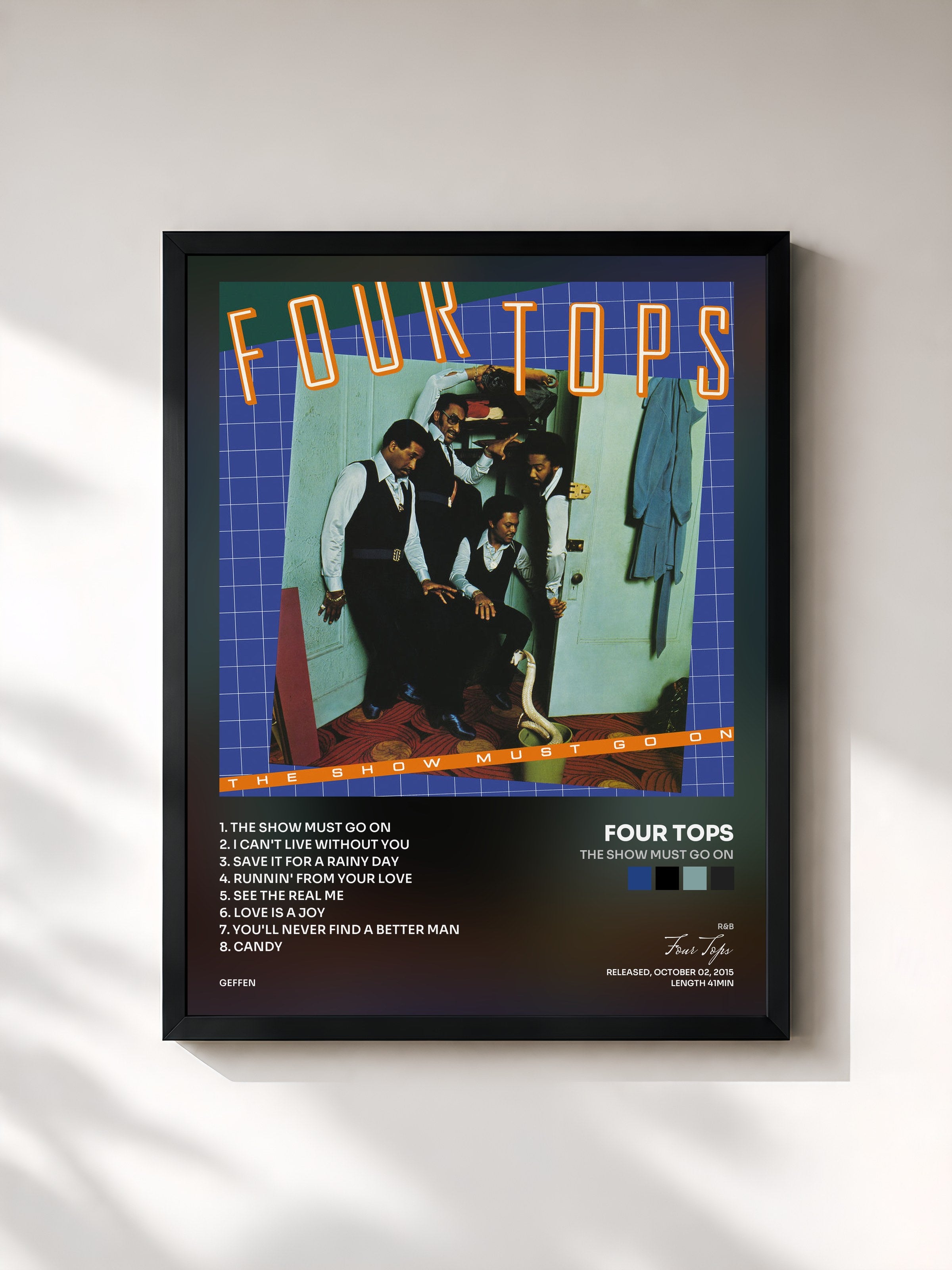 #noir Tableau de l'album The Show Must Go On de Four Tops, cadre noir, imprimé et encadré en France