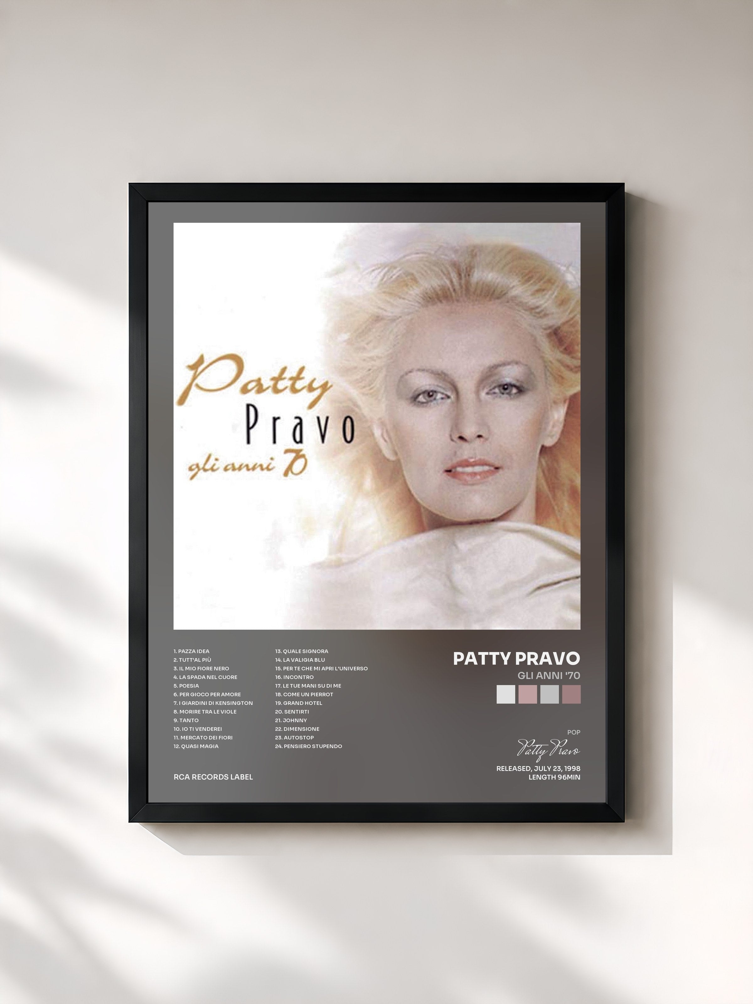 #noir Tableau de l'album Gli Anni '70 de Patty Pravo, cadre noir, imprimé et encadré en France