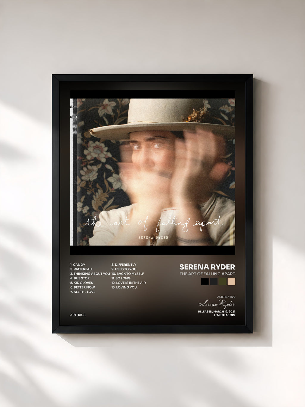 #noir The Art of Falling Apart di Serena Ryder in stampa incorniciata, cornice nera, stampata e incorniciata in Francia
