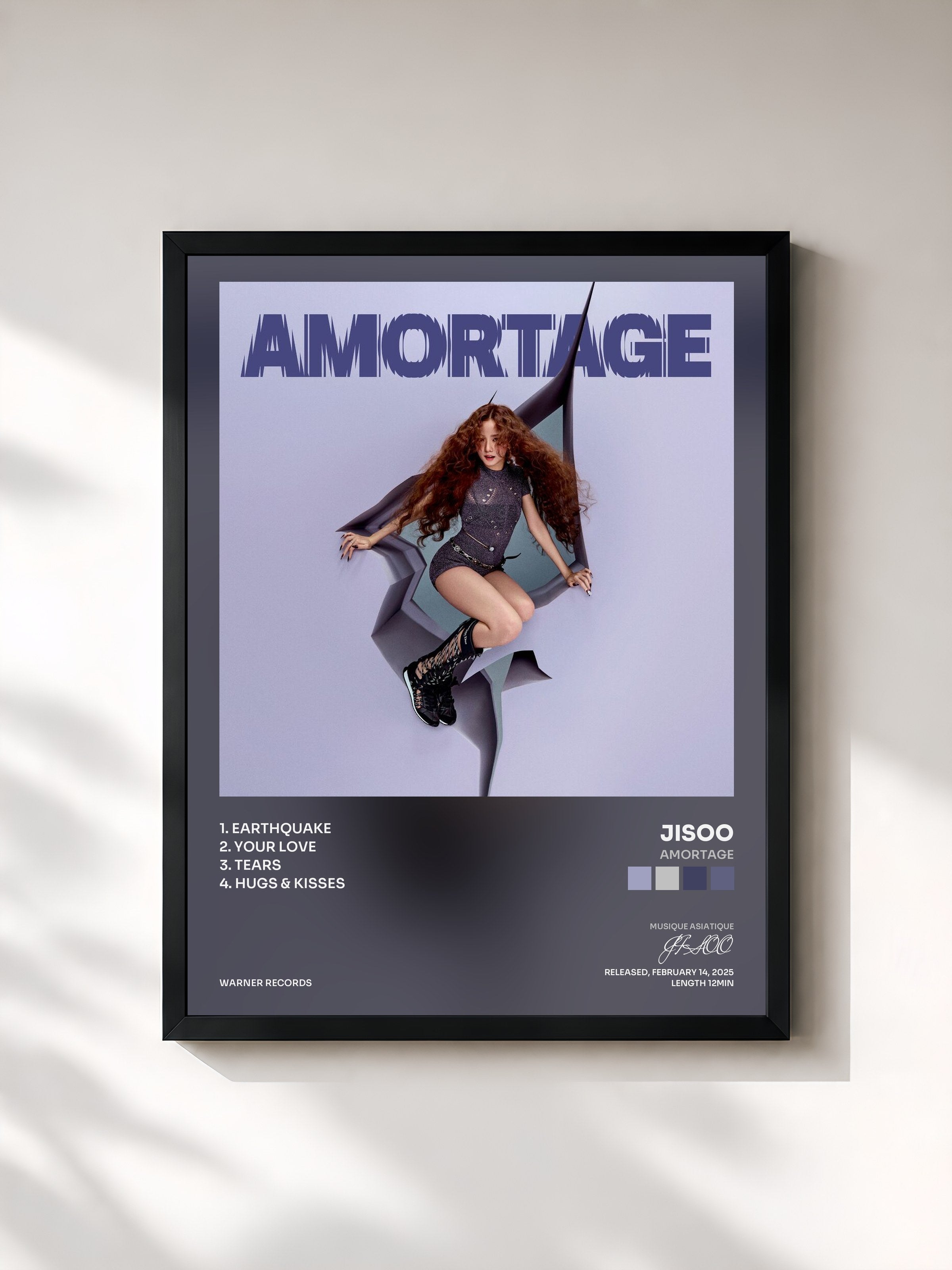 #noir Tableau de l'album AMORTAGE de JISOO, cadre noir, imprimé et encadré en France