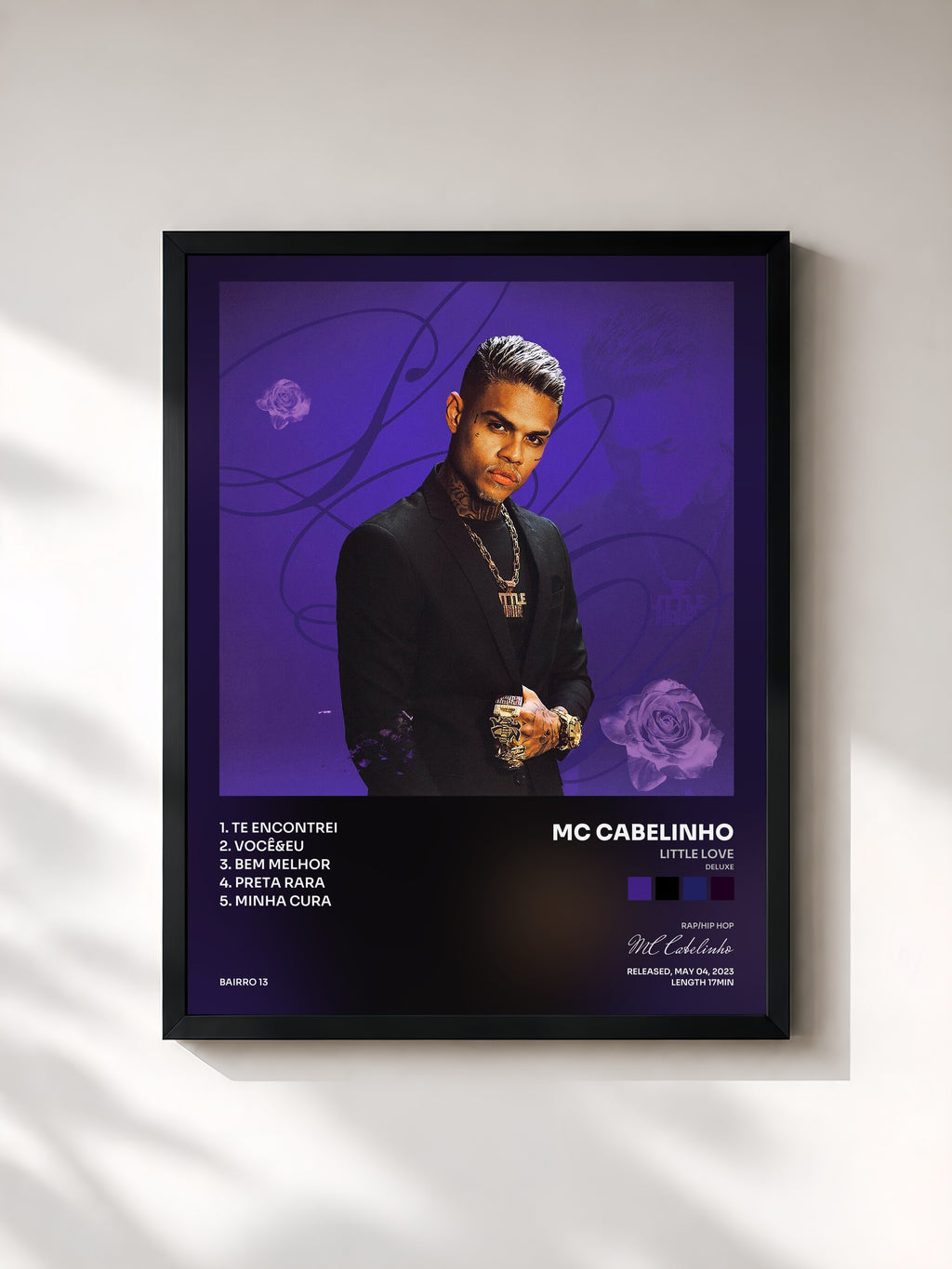 #noir Tableau de l'album LITTLE LOVE (DELUXE) de MC Cabelinho, cadre noir, imprimé et encadré en France