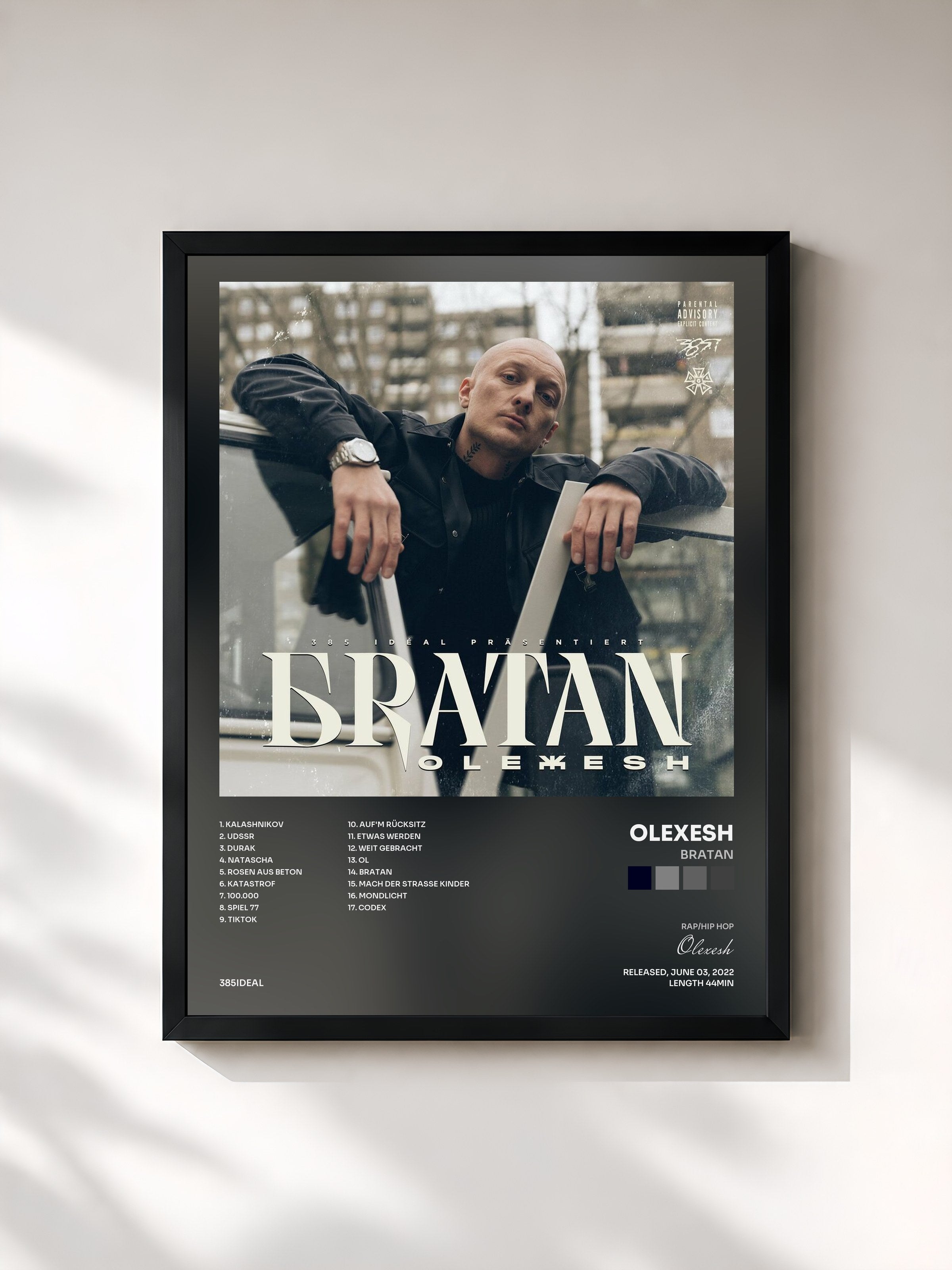 #noir Tableau de l'album Bratan de Olexesh, cadre noir, imprimé et encadré en France