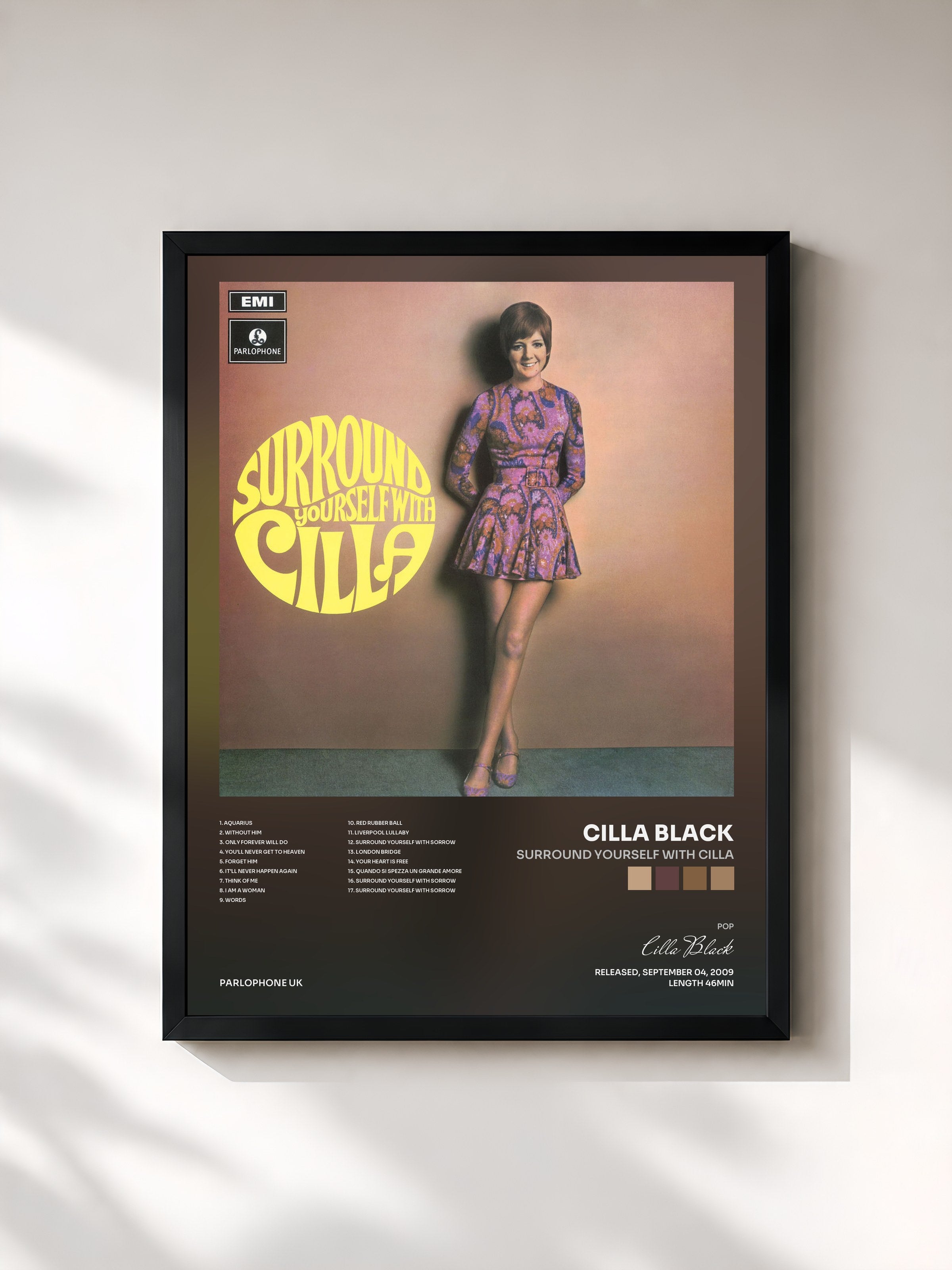 #noir Tableau de l'album Surround Yourself With Cilla de Cilla Black, cadre noir, imprimé et encadré en France