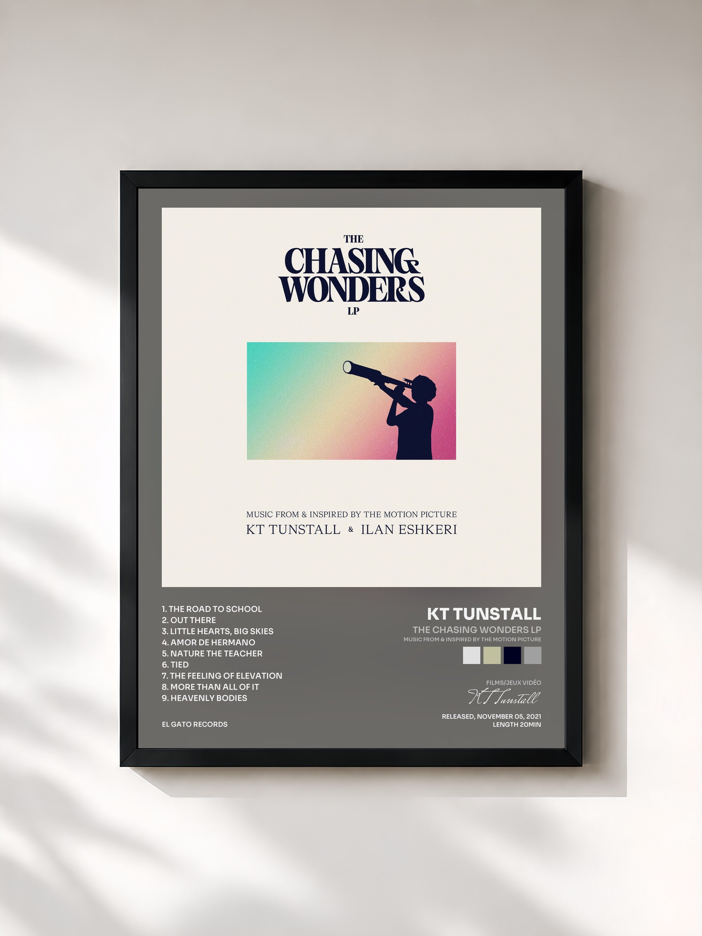 #noir Tableau de l'album The Chasing Wonders LP (Music From & Inspired By The Motion Picture) de KT Tunstall, cadre noir, imprimé et encadré en France