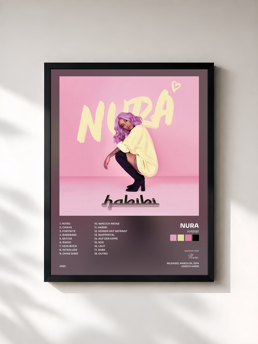 #noir Tableau de l'album habibi de Nura, cadre noir, imprimé et encadré en France