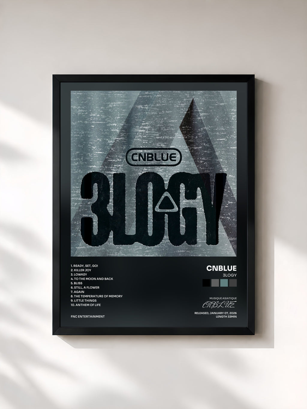 #noir Tableau de l'album 3LOGY de CNBLUE, cadre noir, imprimé et encadré en France