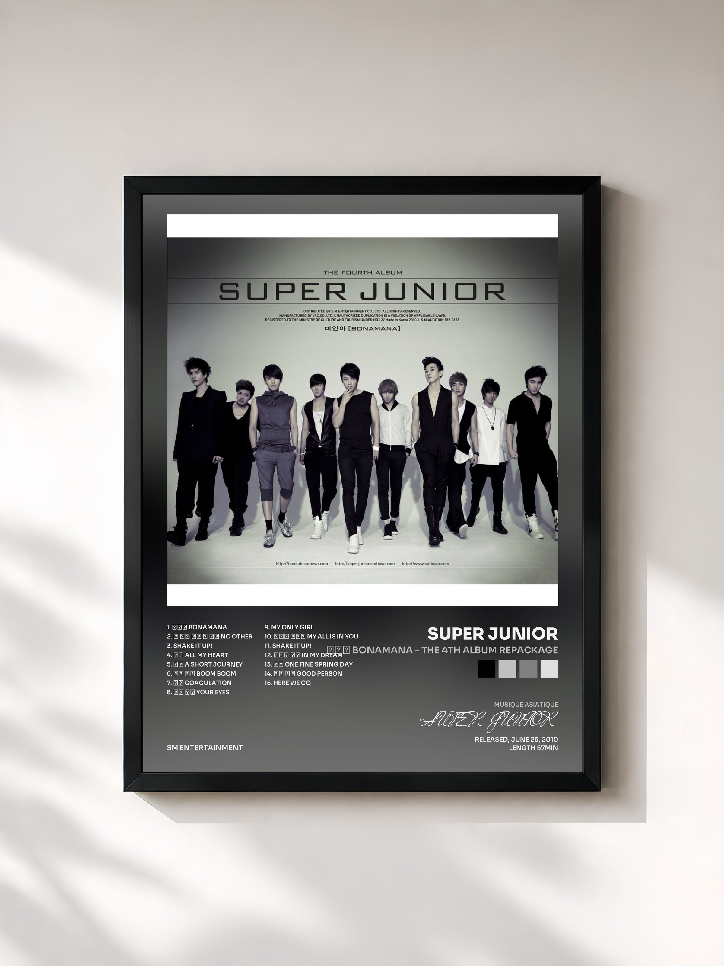 #noir Tableau de l'album 미인아 Bonamana - The 4th Album Repackage de SUPER JUNIOR, cadre noir, imprimé et encadré en France
