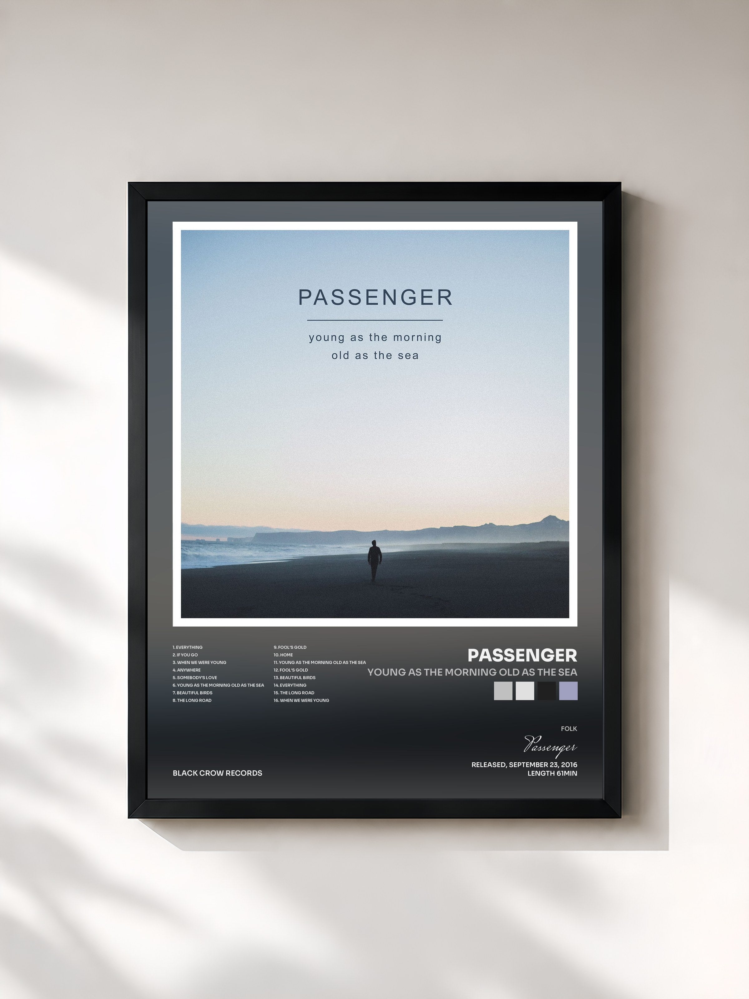 #noir Tableau de l'album Young as the Morning Old as the Sea de Passenger, cadre noir, imprimé et encadré en France