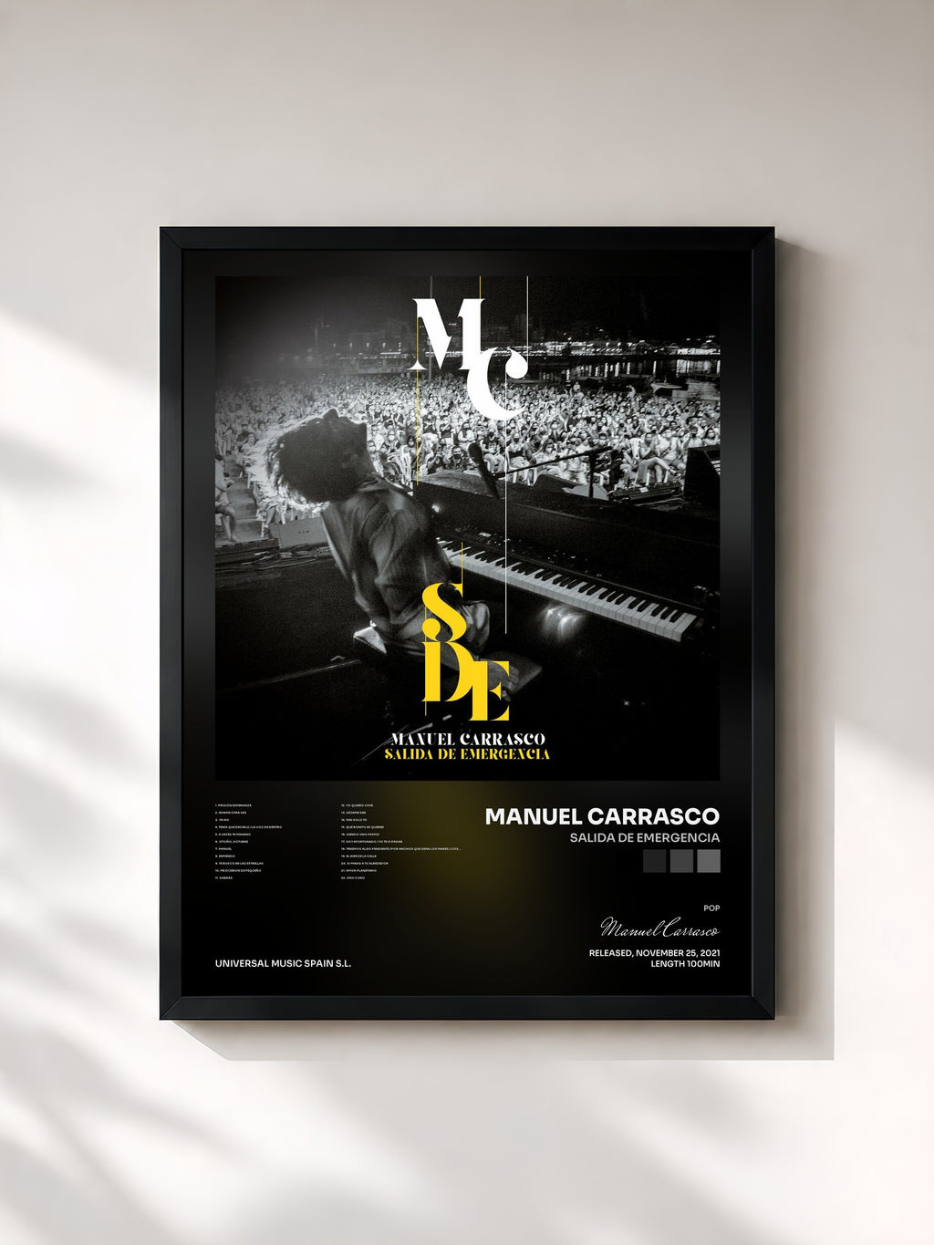 #noir Tableau de l'album Salida De Emergencia de Manuel Carrasco, cadre noir, imprimé et encadré en France