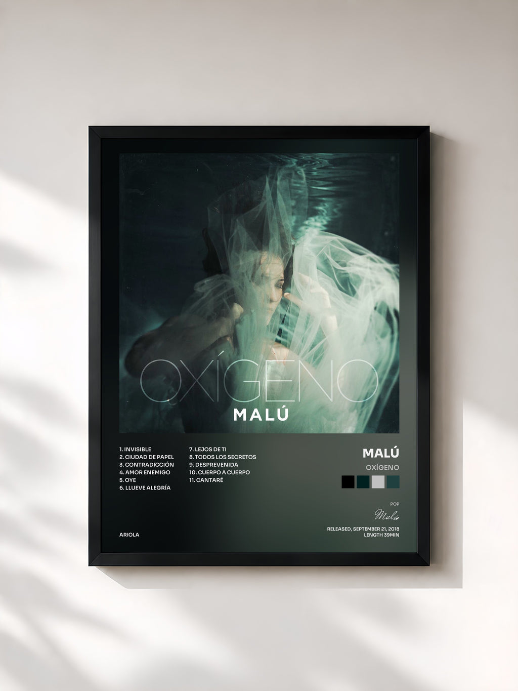 #noir Tableau de l'album Oxígeno de Malú, cadre noir, imprimé et encadré en France