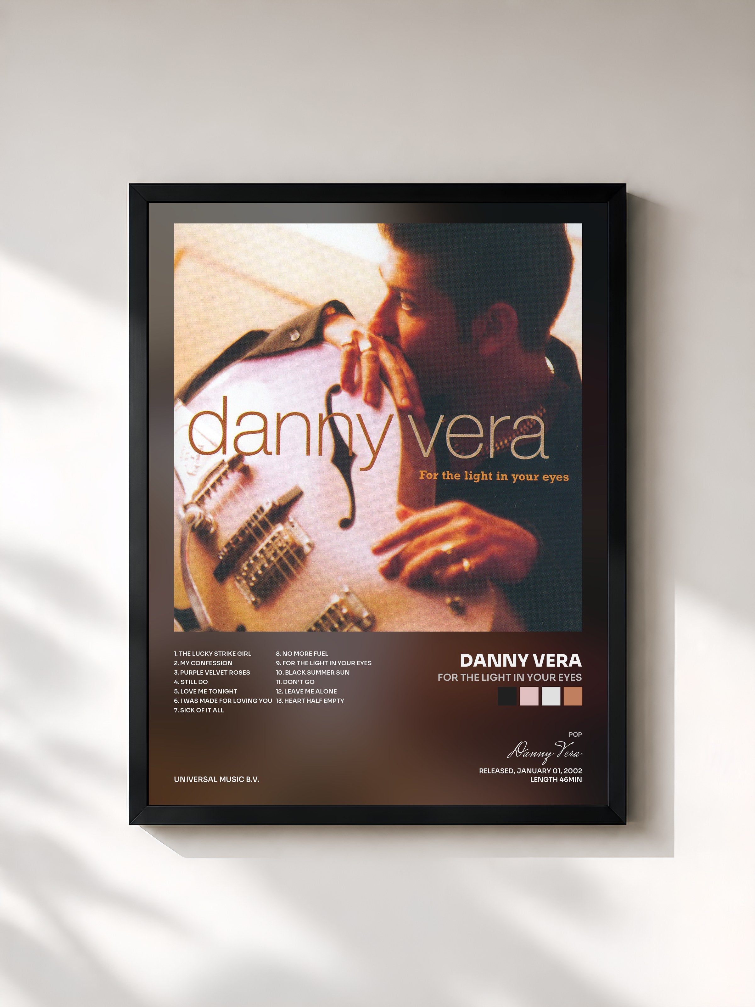 #noir Tableau de l'album For The Light In Your Eyes de Danny Vera, cadre noir, imprimé et encadré en France