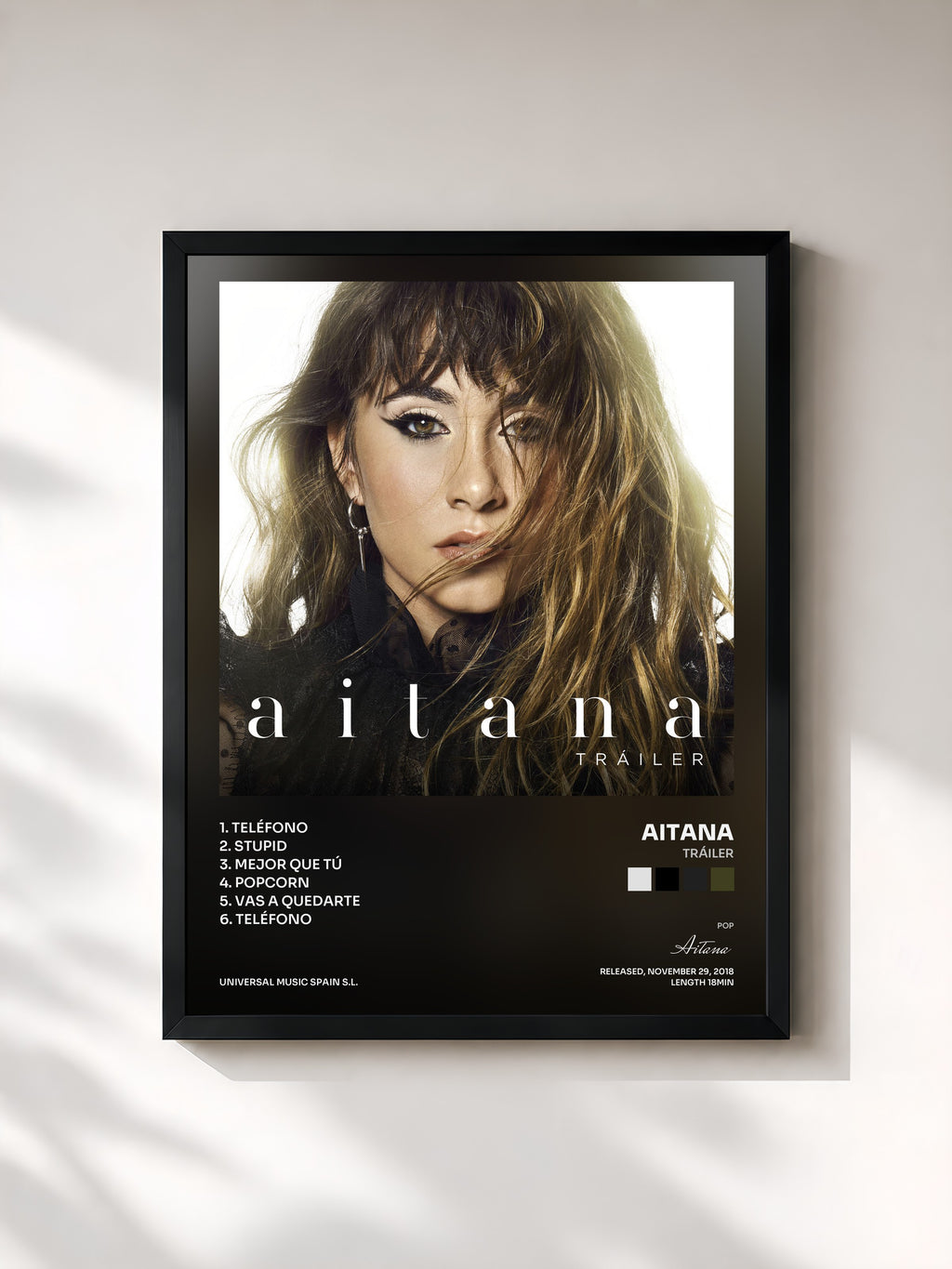 #noir Tableau de l'album Tráiler de Aitana, cadre noir, imprimé et encadré en France
