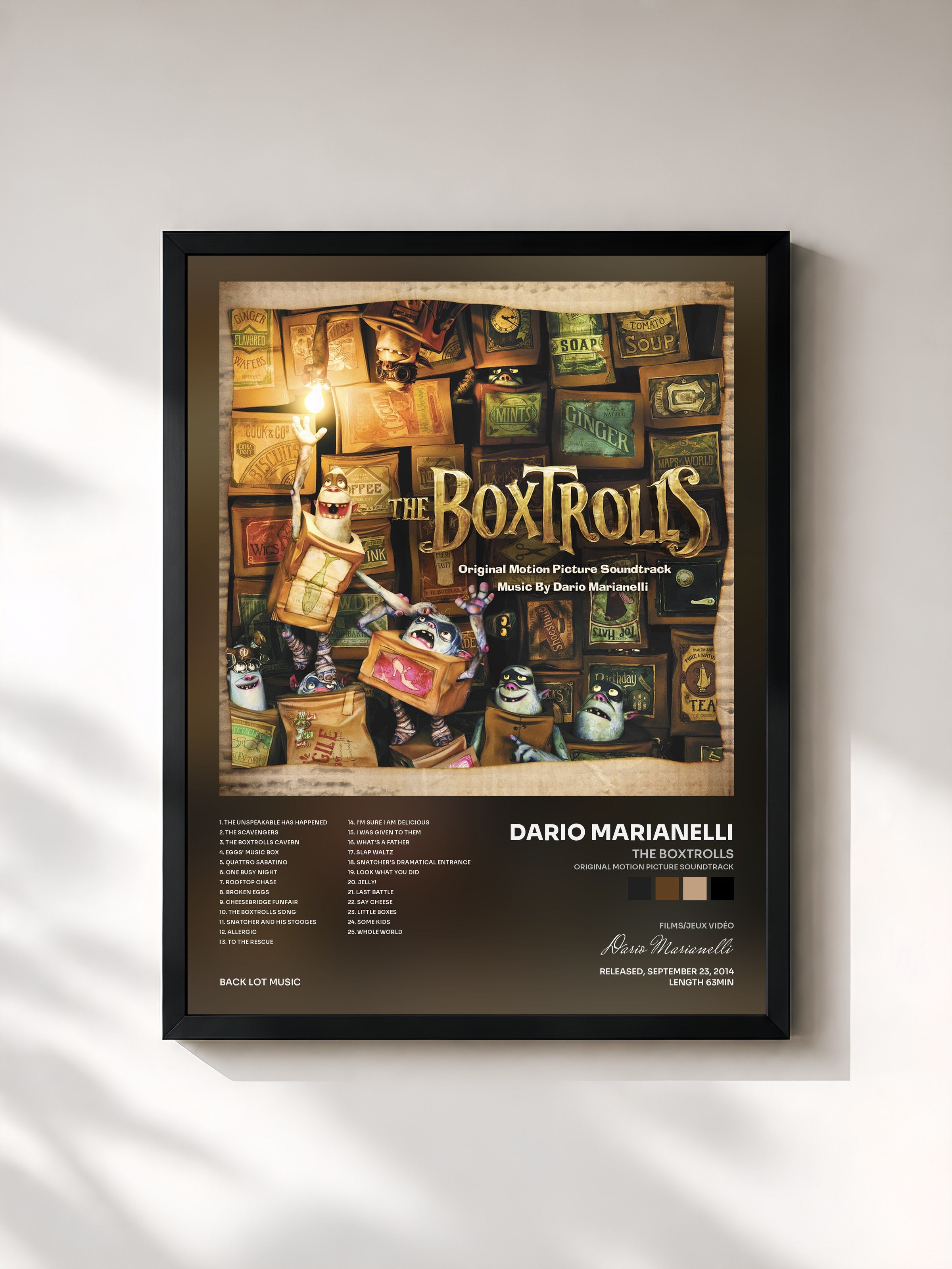 #noir Tableau de l'album The Boxtrolls (Original Motion Picture Soundtrack) de Dario Marianelli, cadre noir, imprimé et encadré en France