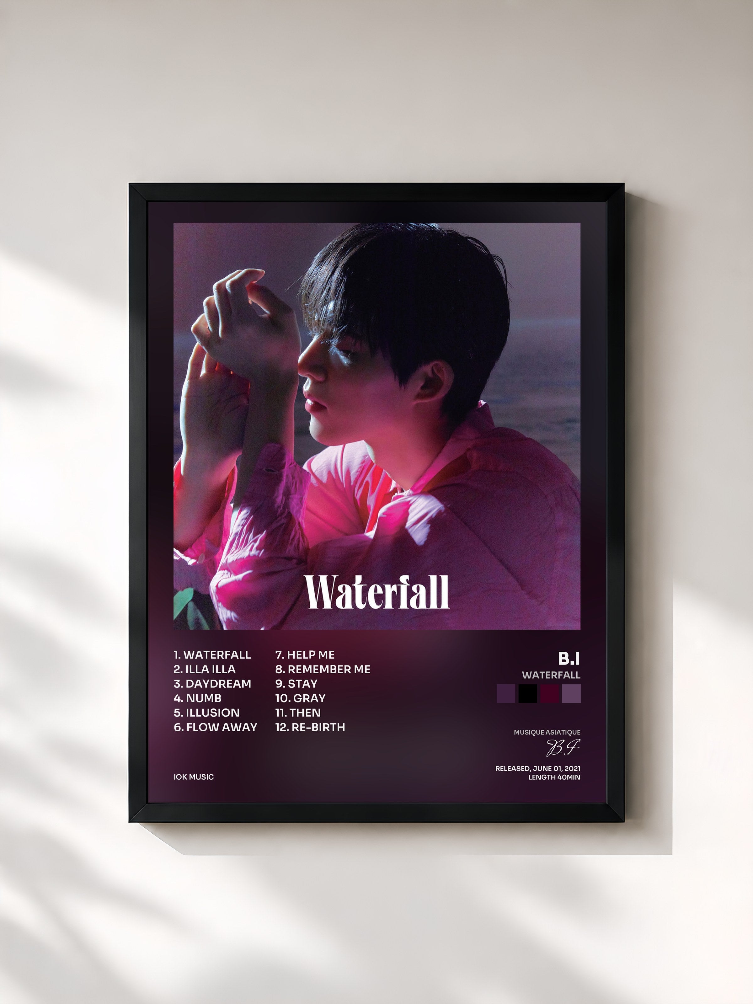 #noir Tableau de l'album WATERFALL de B.I, cadre noir, imprimé et encadré en France