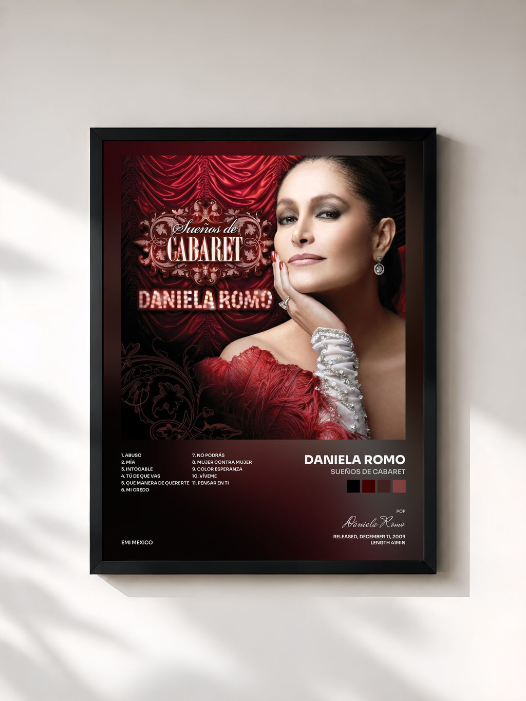 #noir Tableau de l'album Sueños De Cabaret de Daniela Romo, cadre noir, imprimé et encadré en France