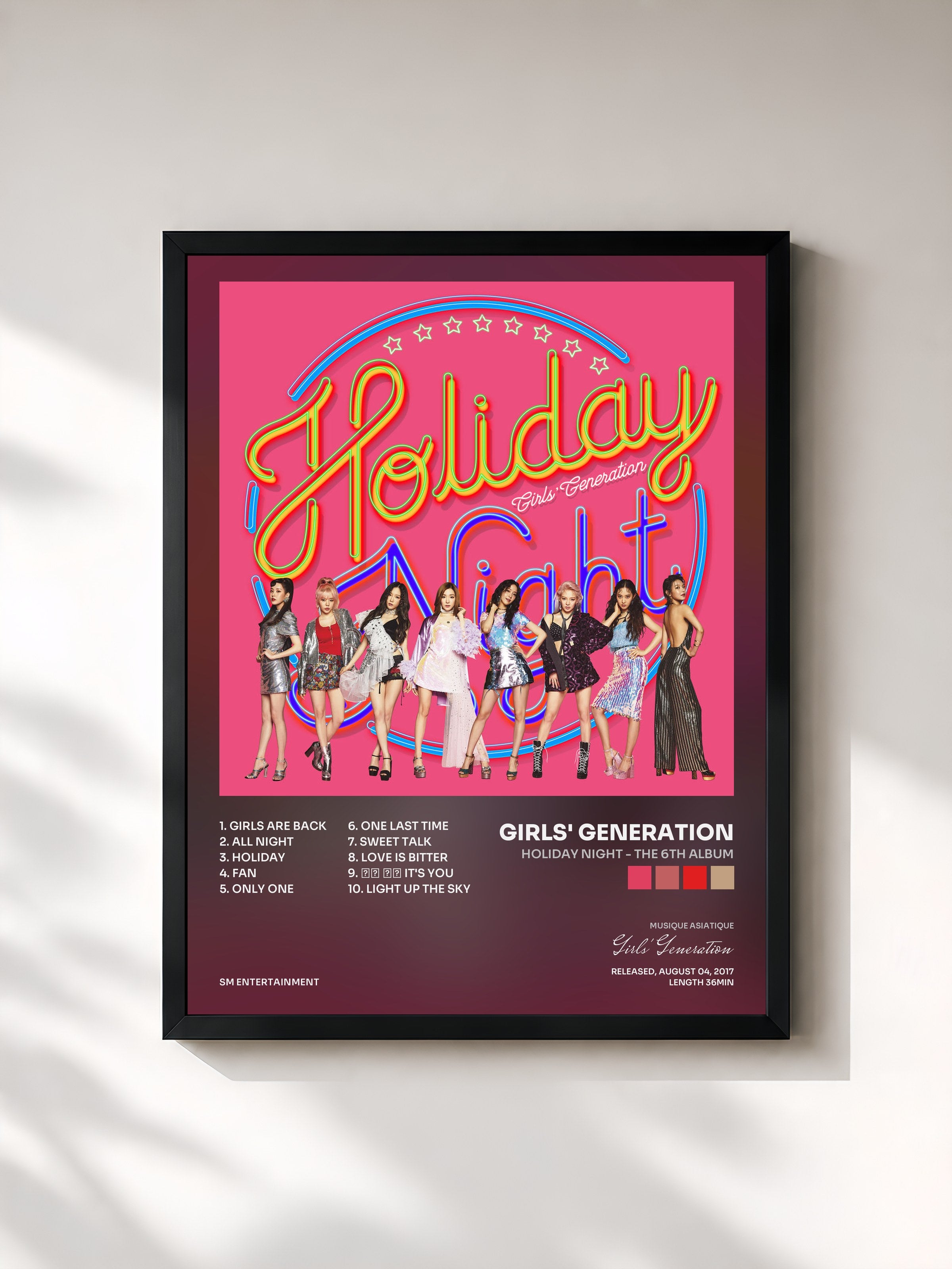 #noir Tableau de l'album Holiday Night - The 6th Album de Girls' Generation, cadre noir, imprimé et encadré en France